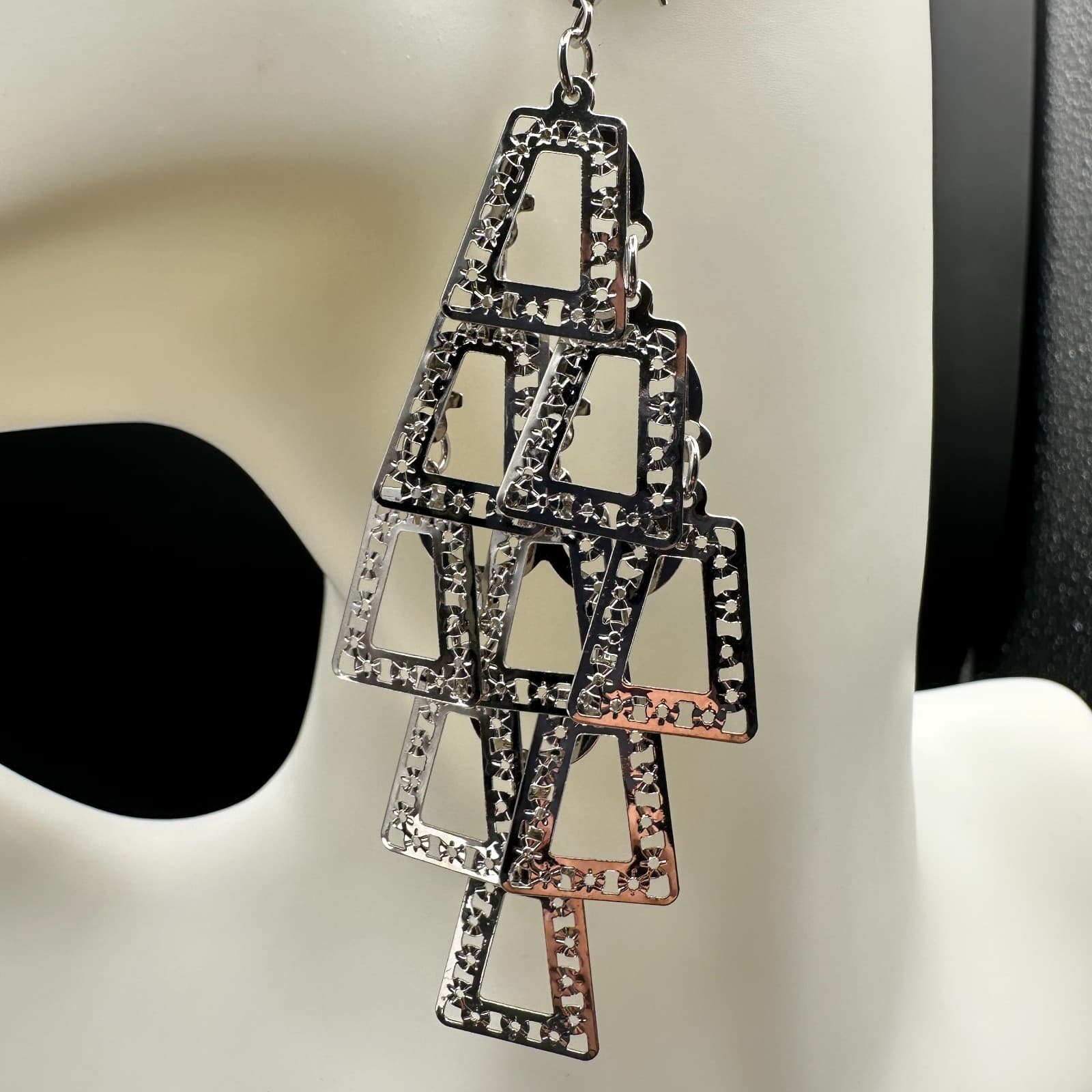 Vintage Silver-Tone Articulated Geometric Drop Earrings Trapezoids Y2K A Frames - Thumbnail 4