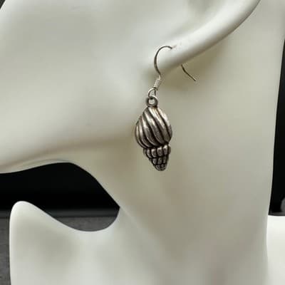 Brooke Baker Vintage Silver-Tone Textured Shell Drop Earrings Nautical Boho - Thumbnail 2