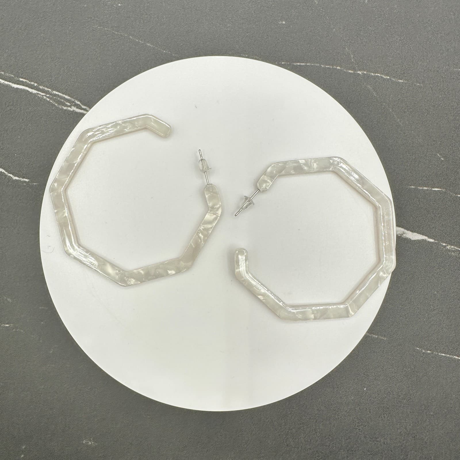 Women's White Marbled Acrylic Resin Octagon Hoop Earrings Geometric Statement - Thumbnail 5