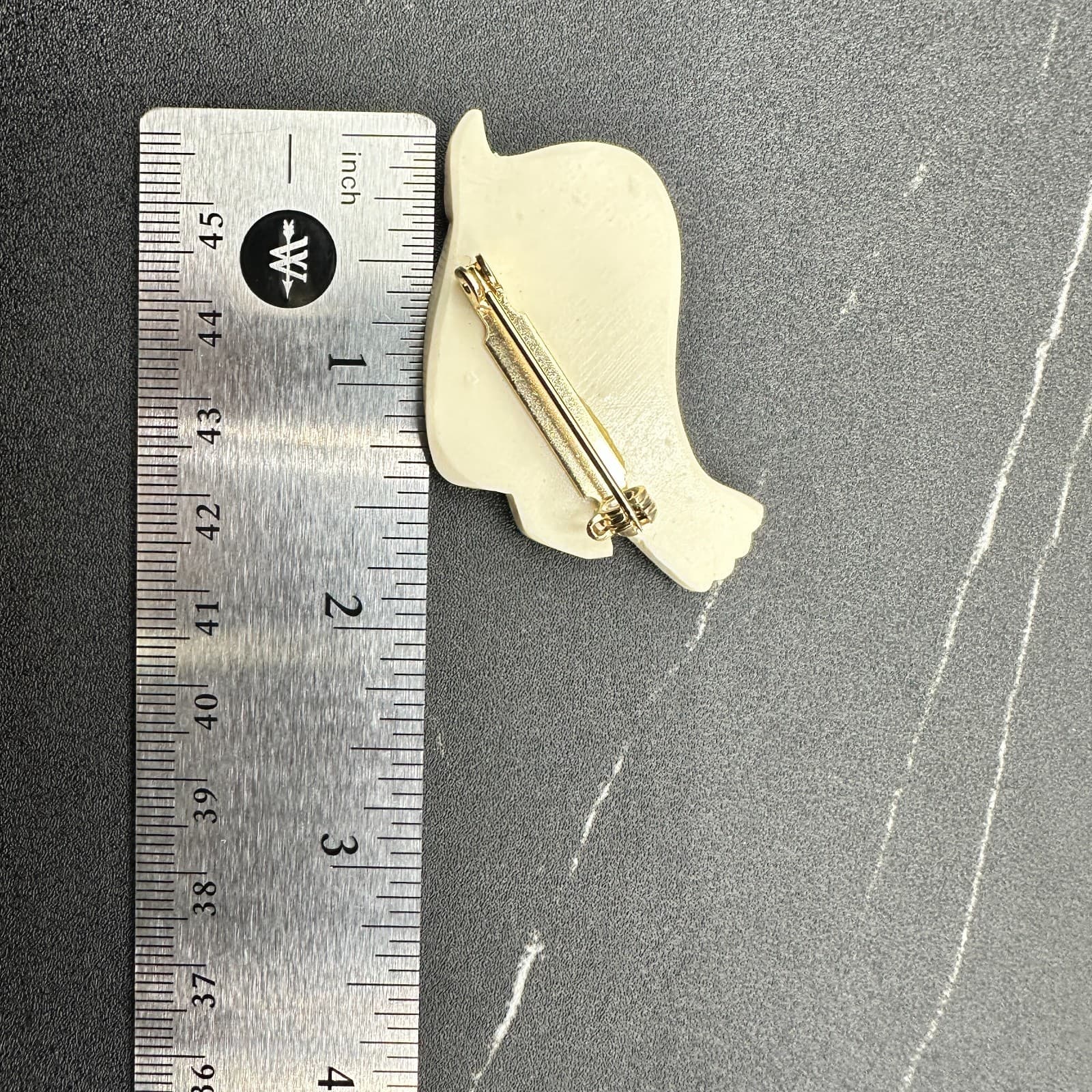 Vintage Sauer Buch Figural Bird Brooch Pin Resin Cream Gold Tone Signed Card - Thumbnail 7