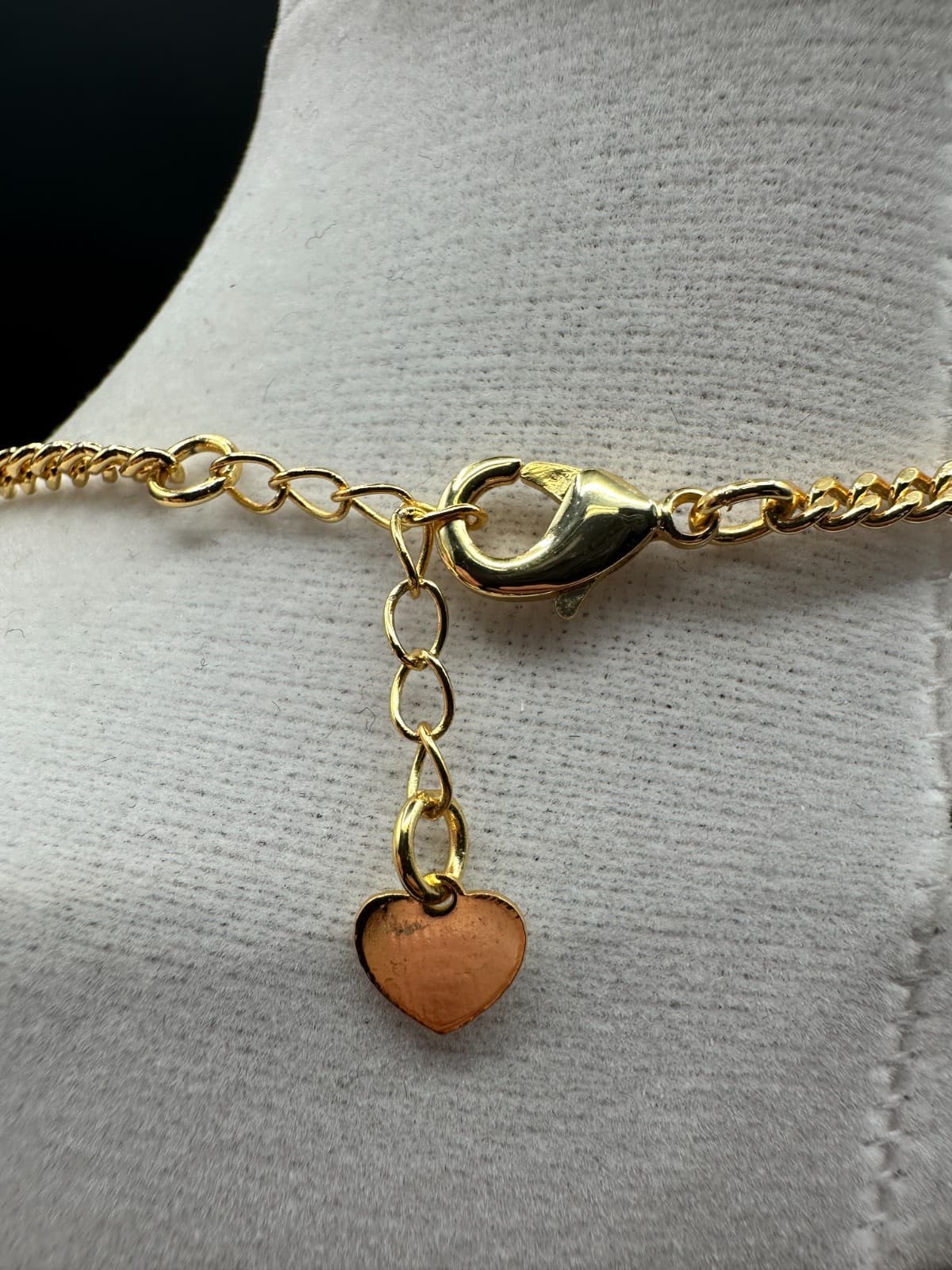 EVRY Gold Tone Flat Curb Link Chain Necklace Heart Tag 18 Inch Y2K - Thumbnail 5