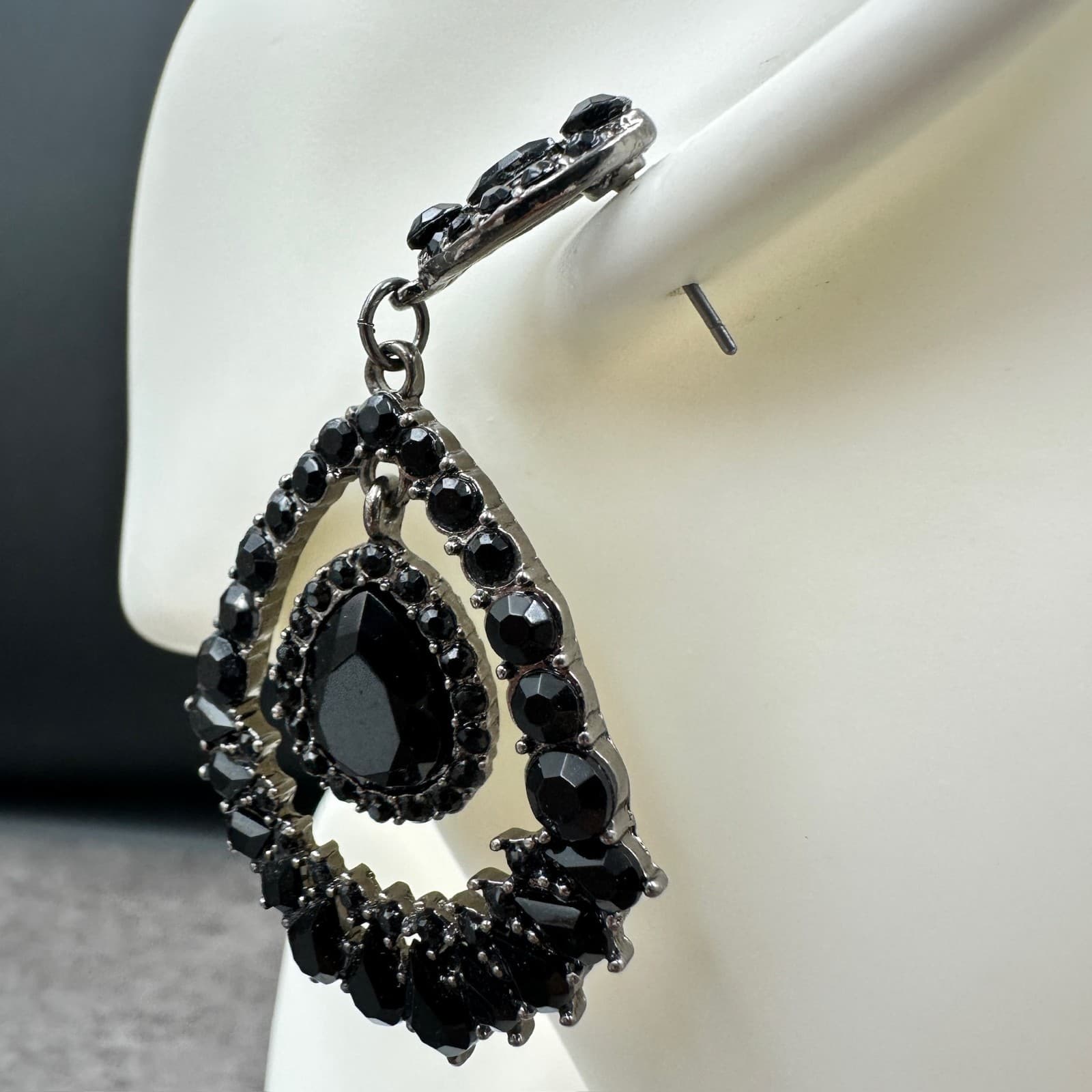 RSVP Black Rhinestone Gunmetal Statement Chandelier Drop Earrings - Thumbnail 5