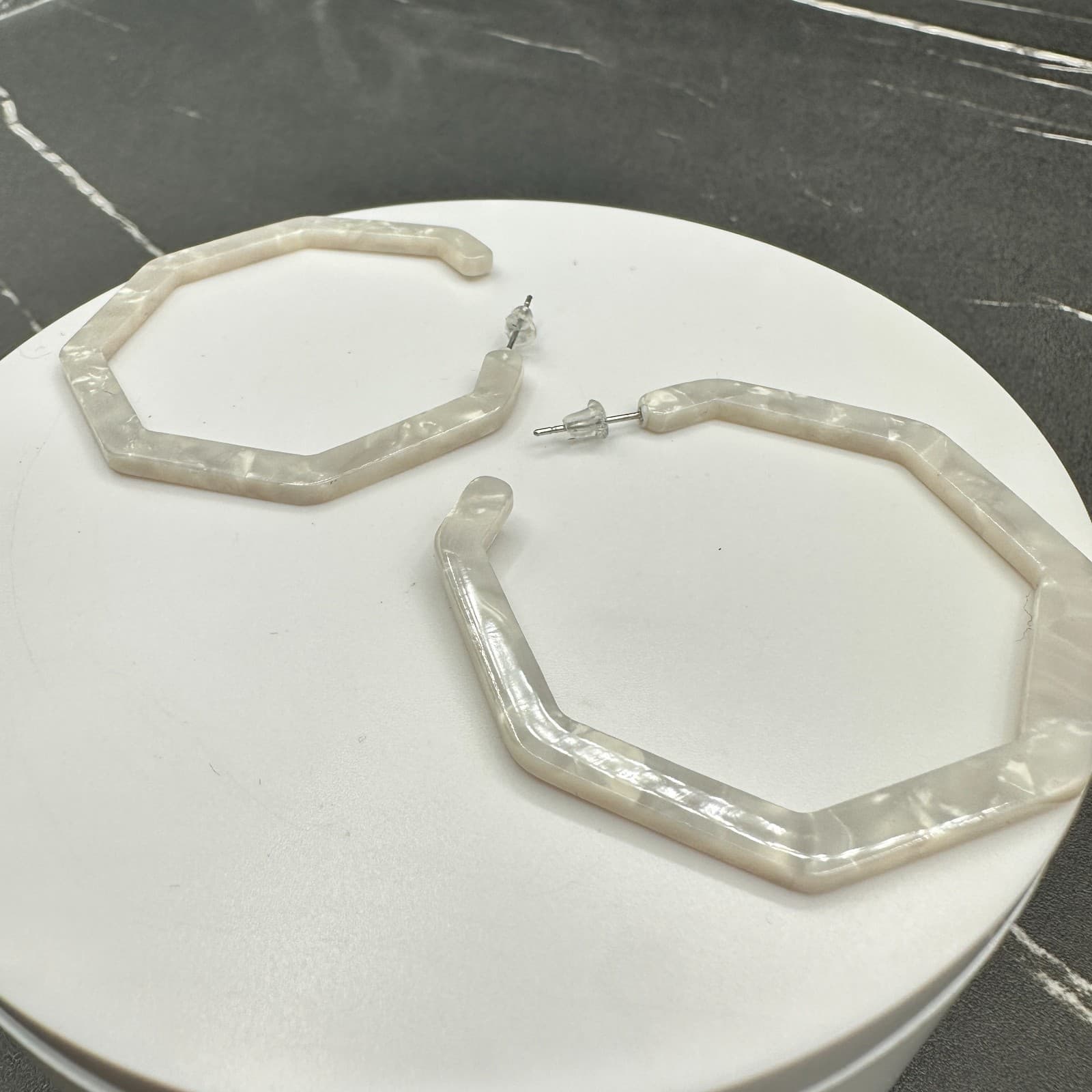 Women's White Marbled Acrylic Resin Octagon Hoop Earrings Geometric Statement - Thumbnail 6