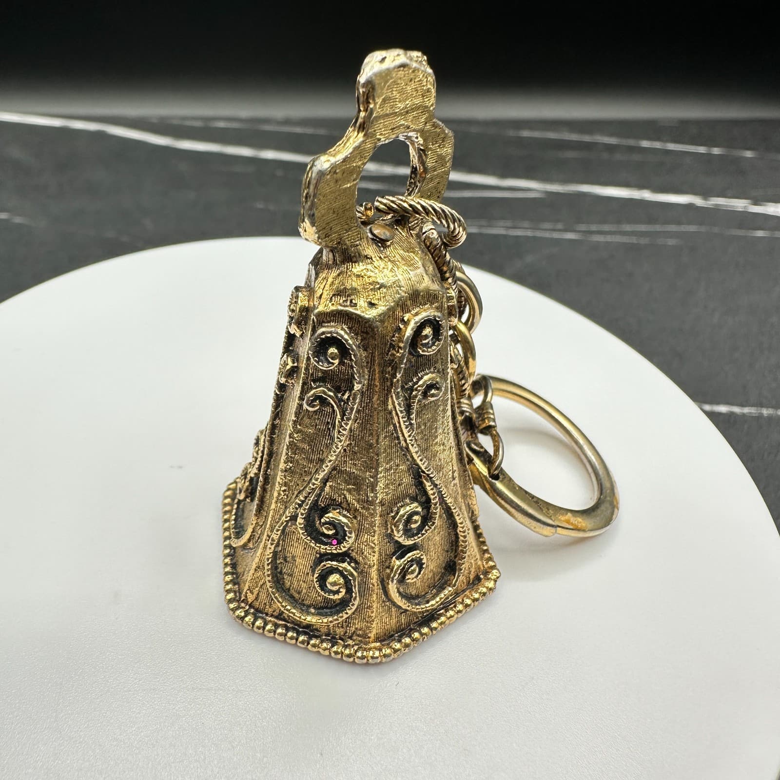 Vintage Brass Ornate Scrollwork Gold Tone Hexagon Design Bell Keychain - Thumbnail 3