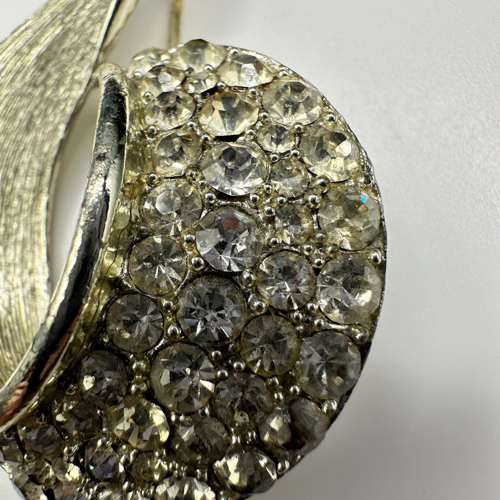 Vintage Lisner Abstract Brooch Pendant Silver Tone Pave Rhinestone Pin 2" - Thumbnail 4