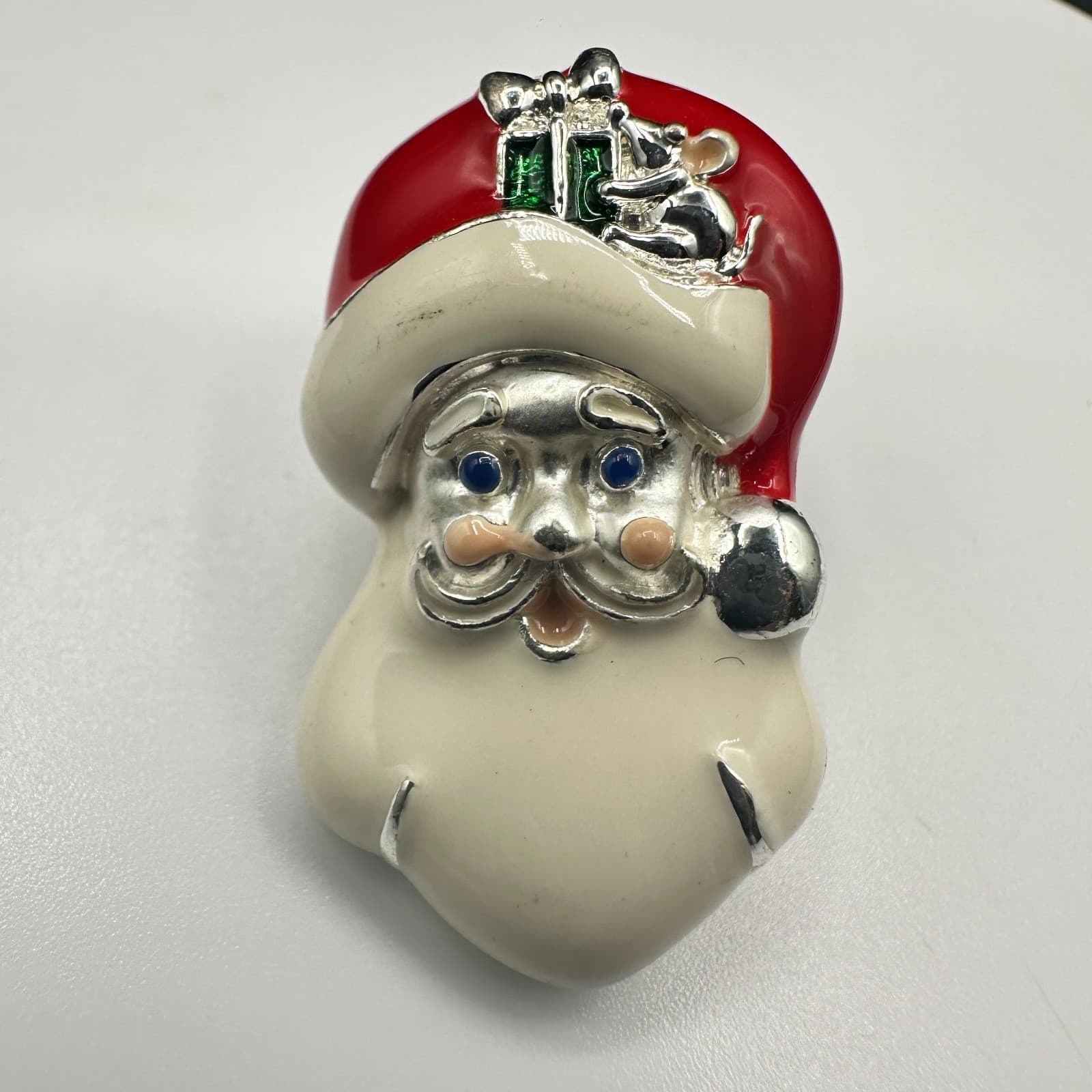 VTG Avon Santa Claus Christmas Pin Brooch Silver Tone Enamel Figural Mouse Gift - Thumbnail 9