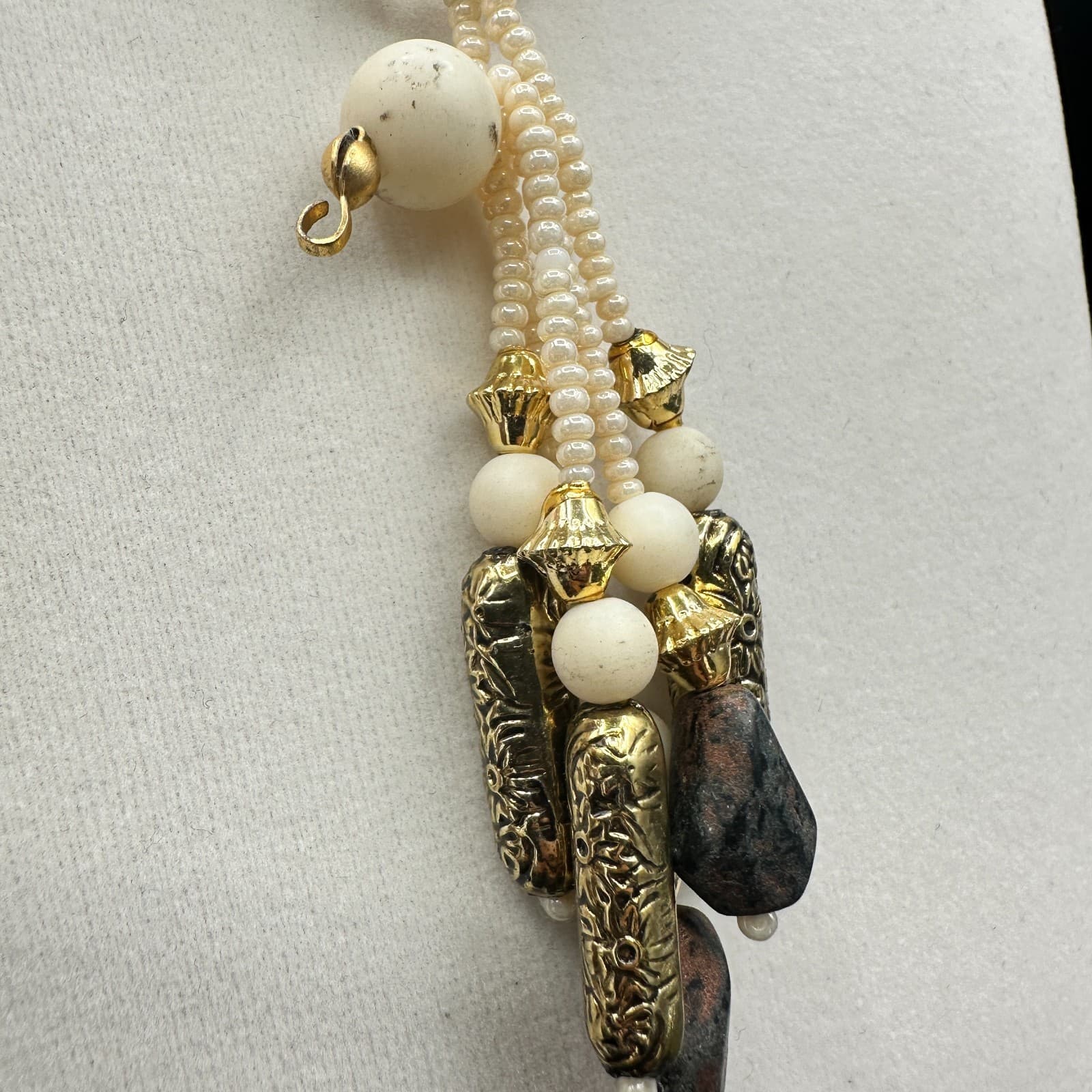 Vintage LR Faux Pearl Necklace White Quartz Gold Tone Tassel Pendant Boho - Thumbnail 6