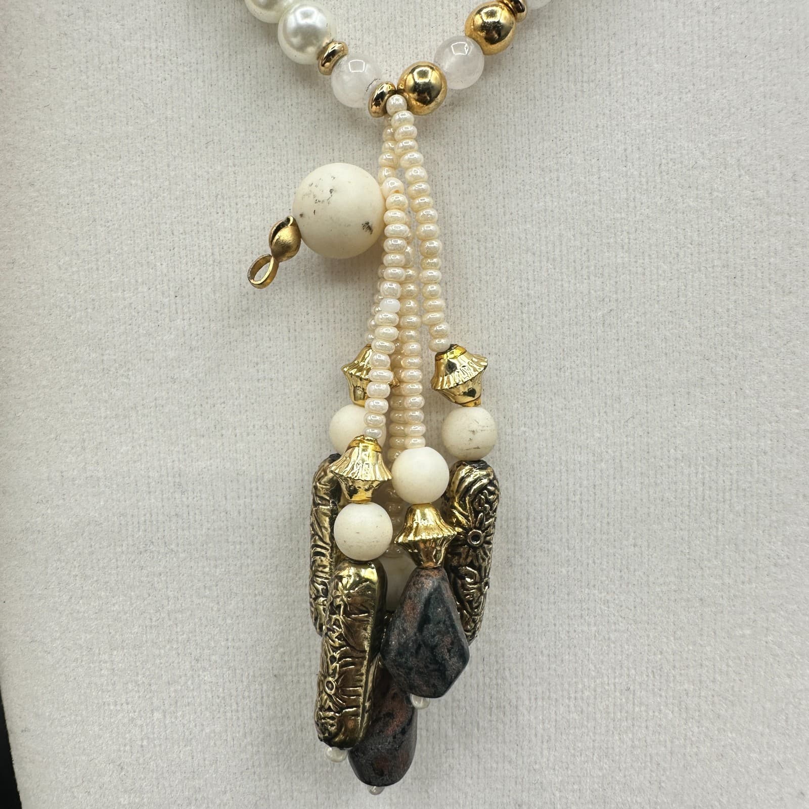 Vintage LR Faux Pearl Necklace White Quartz Gold Tone Tassel Pendant Boho - Thumbnail 5