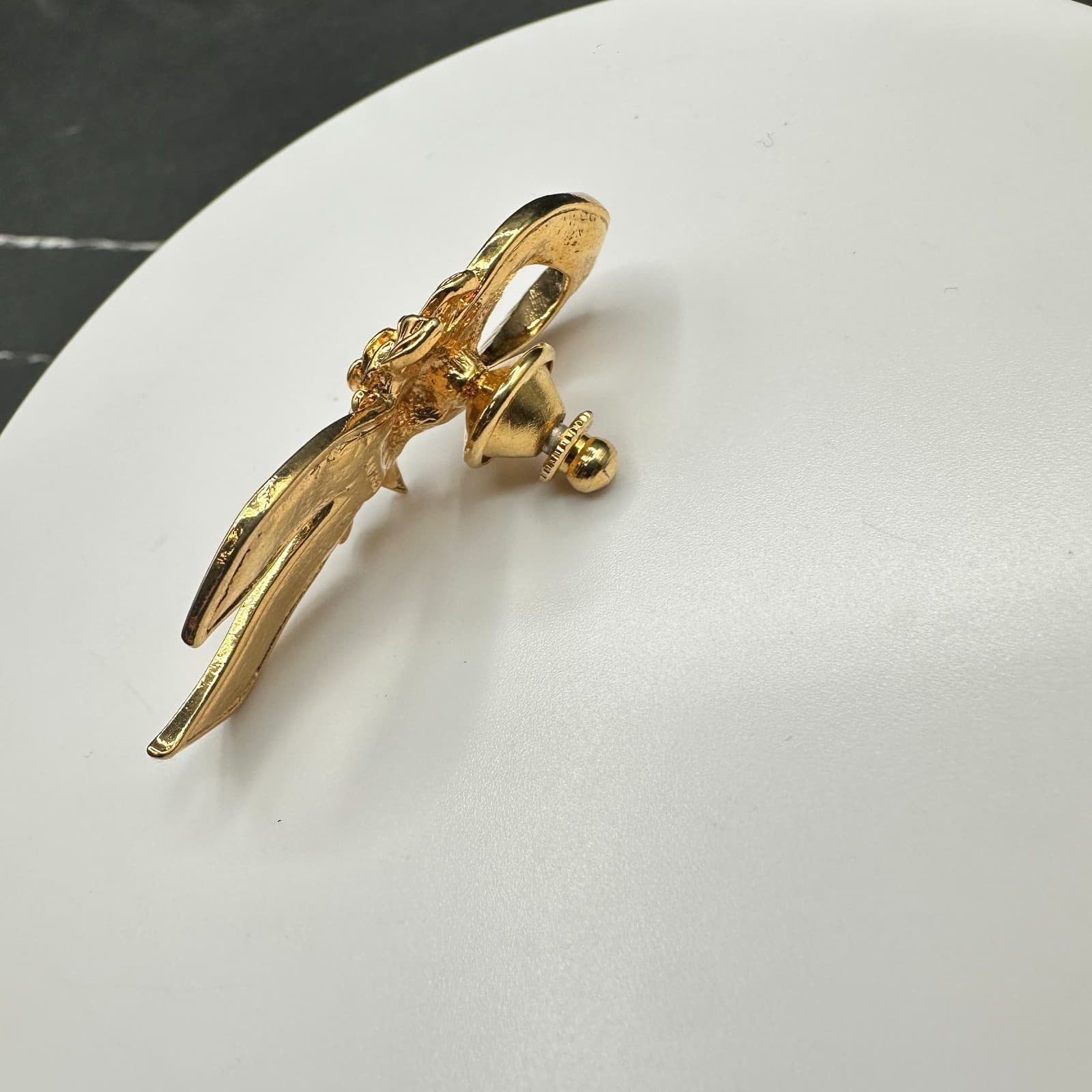 Avon Breast Cancer Awareness Gold Tone Pink Enamel Ribbon Pin Brooch Rose Flower - Thumbnail 3