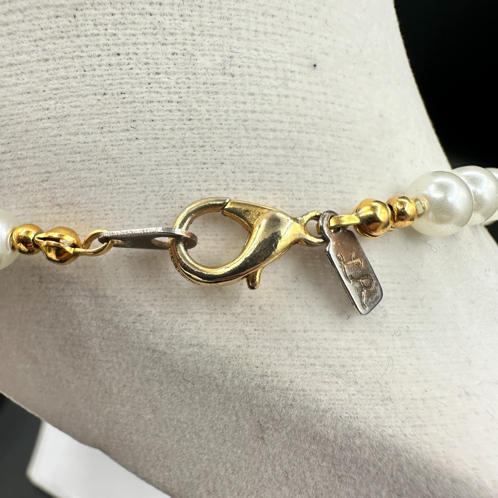 Vintage LR Faux Pearl Necklace White Quartz Gold Tone Tassel Pendant Boho - Thumbnail 10