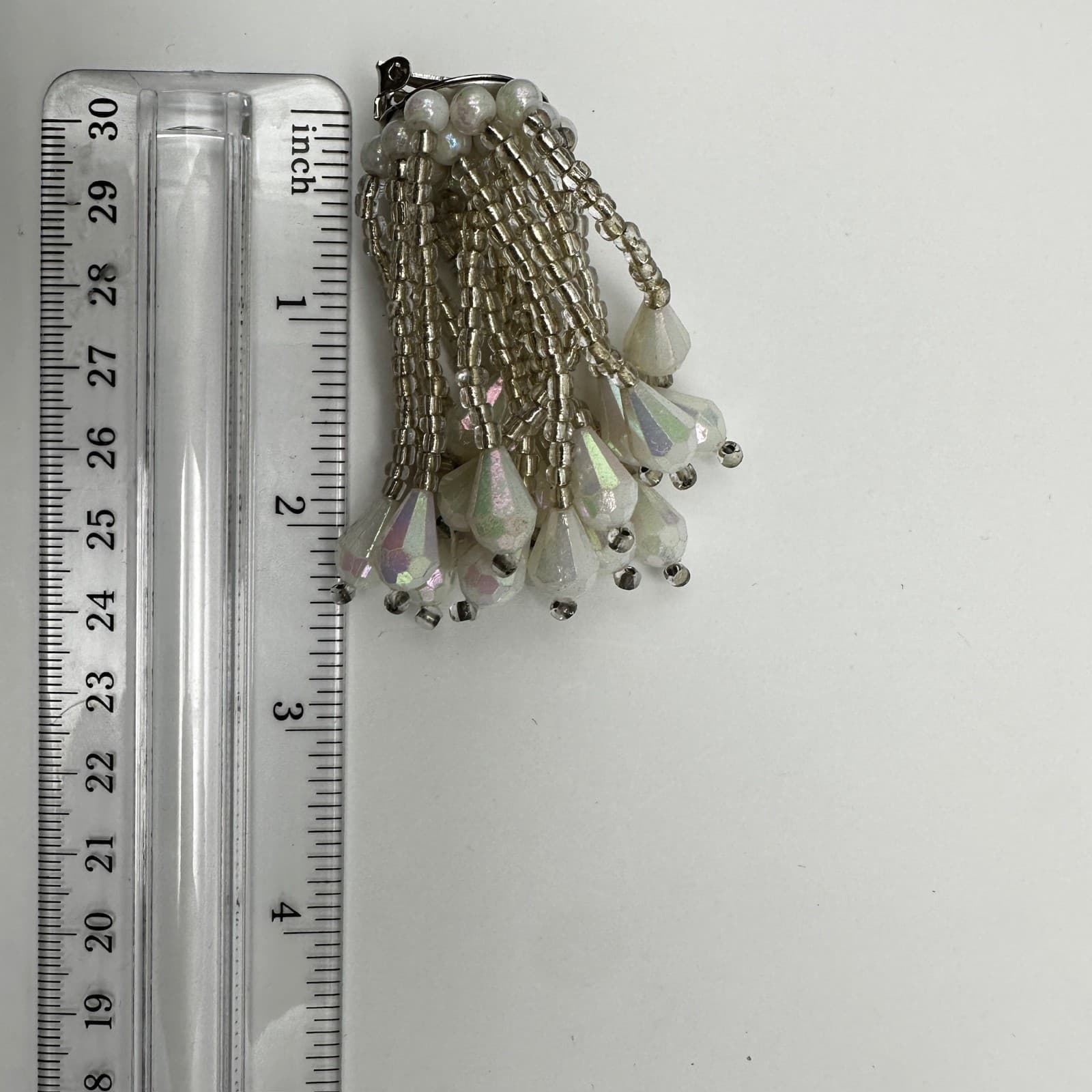 Vintage 80s shimmering white iridescent teardrop cluster clip-on earring Jewelry - Thumbnail 7