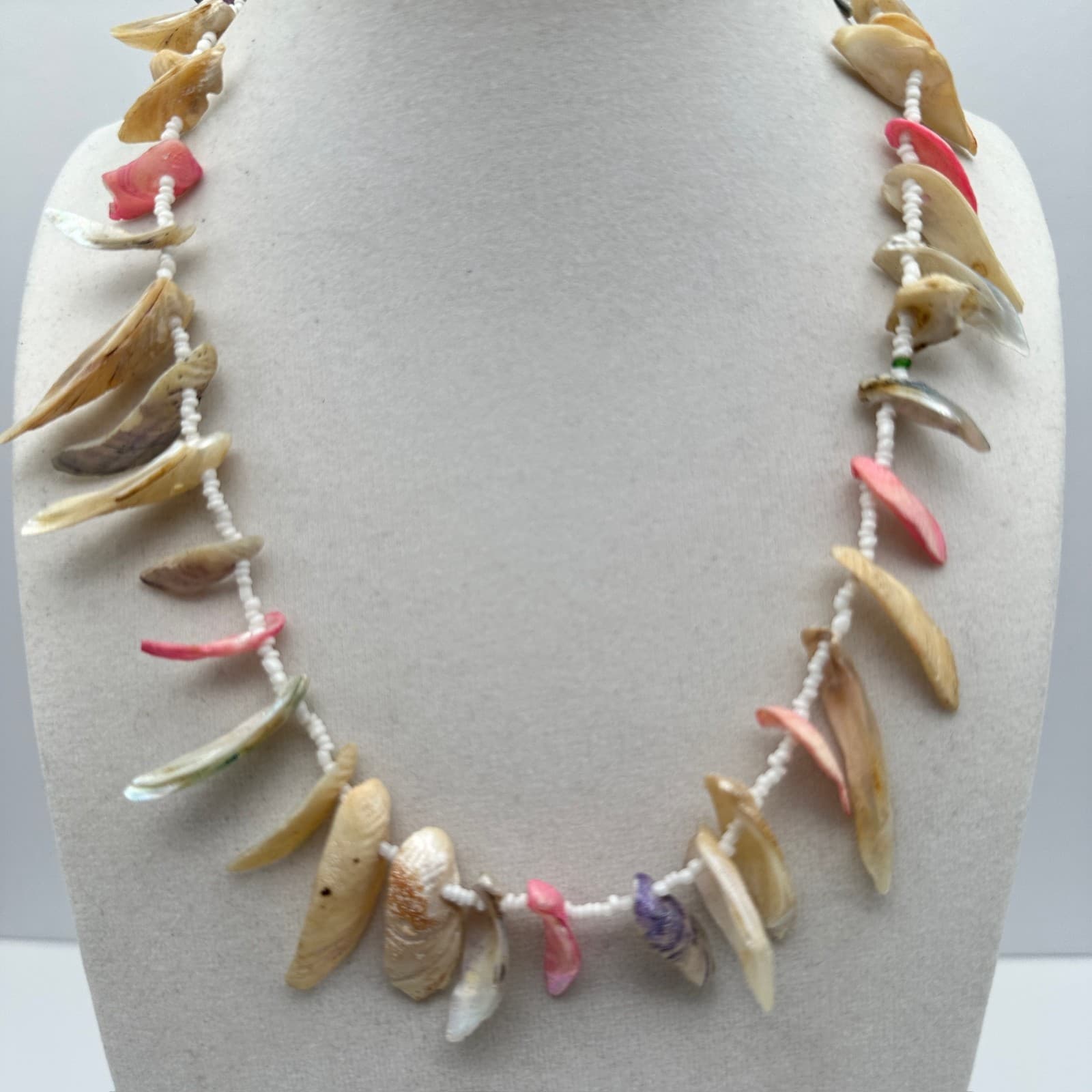 Vintage 90s Dyed Shell Glass Bead Necklace Pink Neutral Boho Beach Jewelry