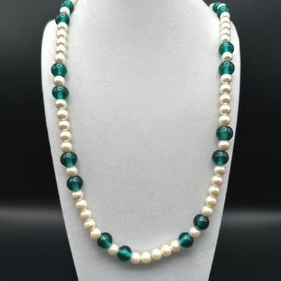 Vintage Green Glass & White Pearl Beaded Necklace Statement Classic Jewelry 90s