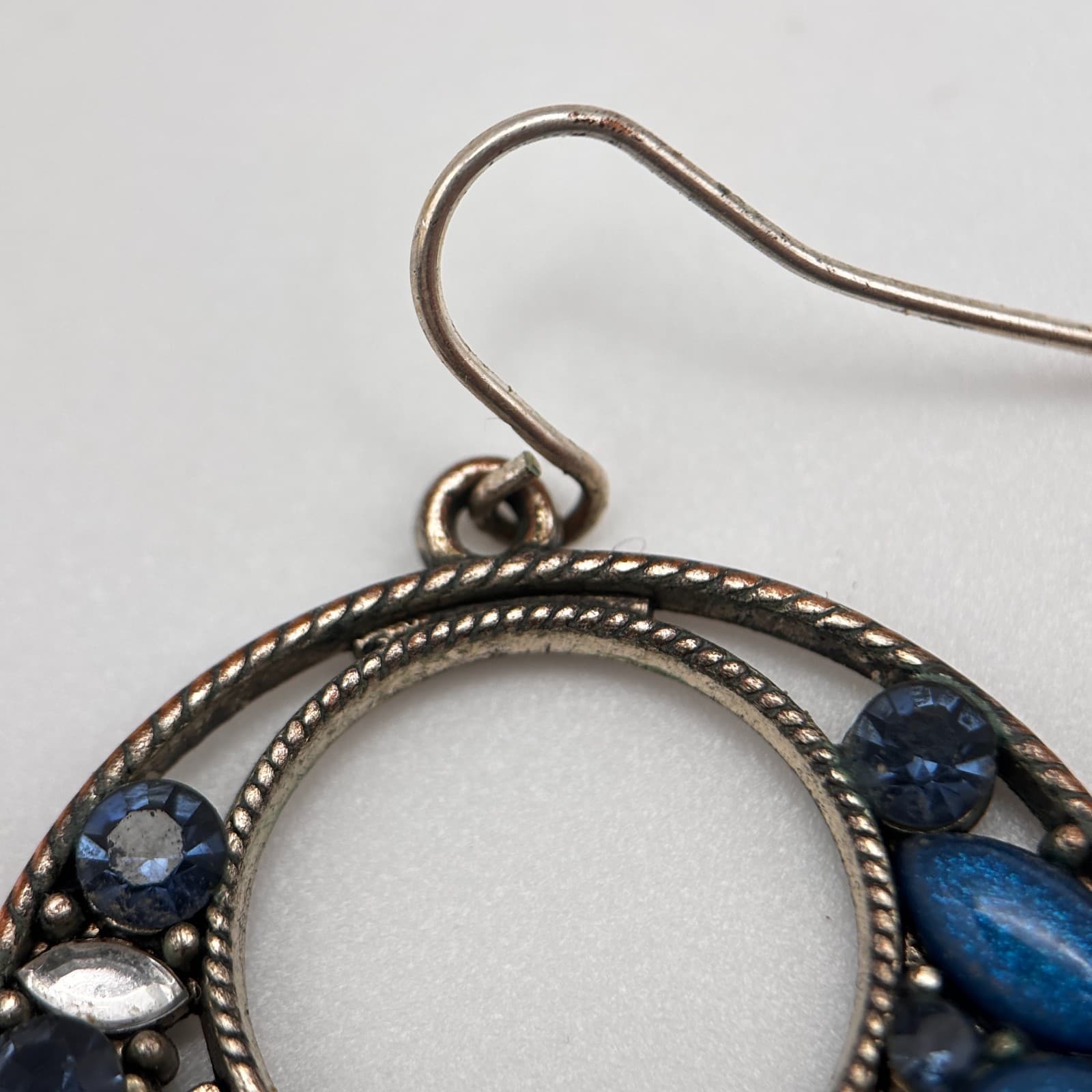 Vintage 90s Bronze Tone Open Hoop Dangle Earrings Multi Blue Rhinestone Jewelry - Thumbnail 5