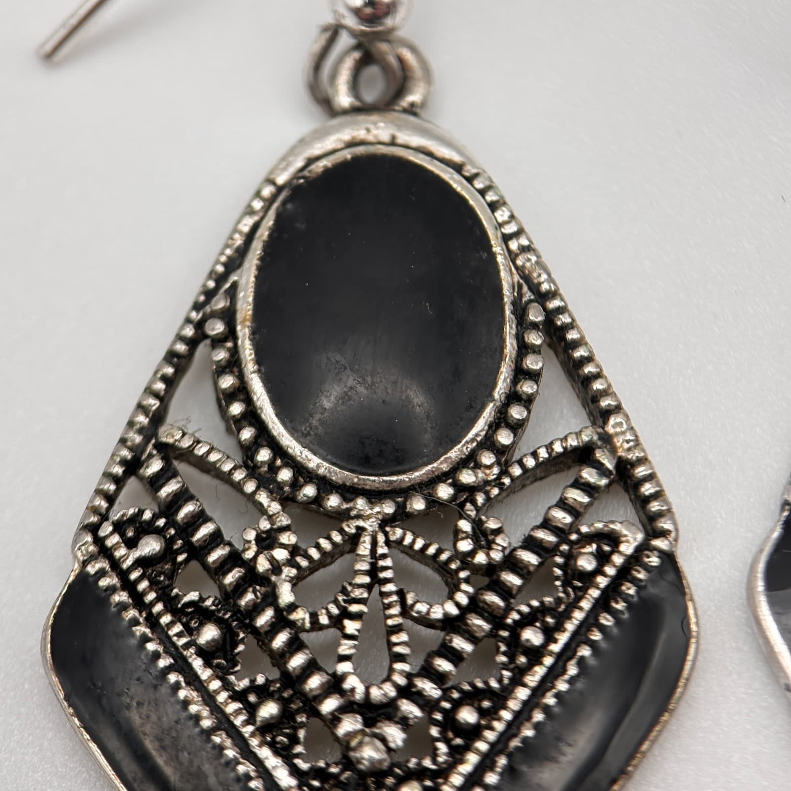 Vintage 90s Silver Tone Black Enamel Filigree Rhombus Dangle Earrings Jewelry - Thumbnail 4