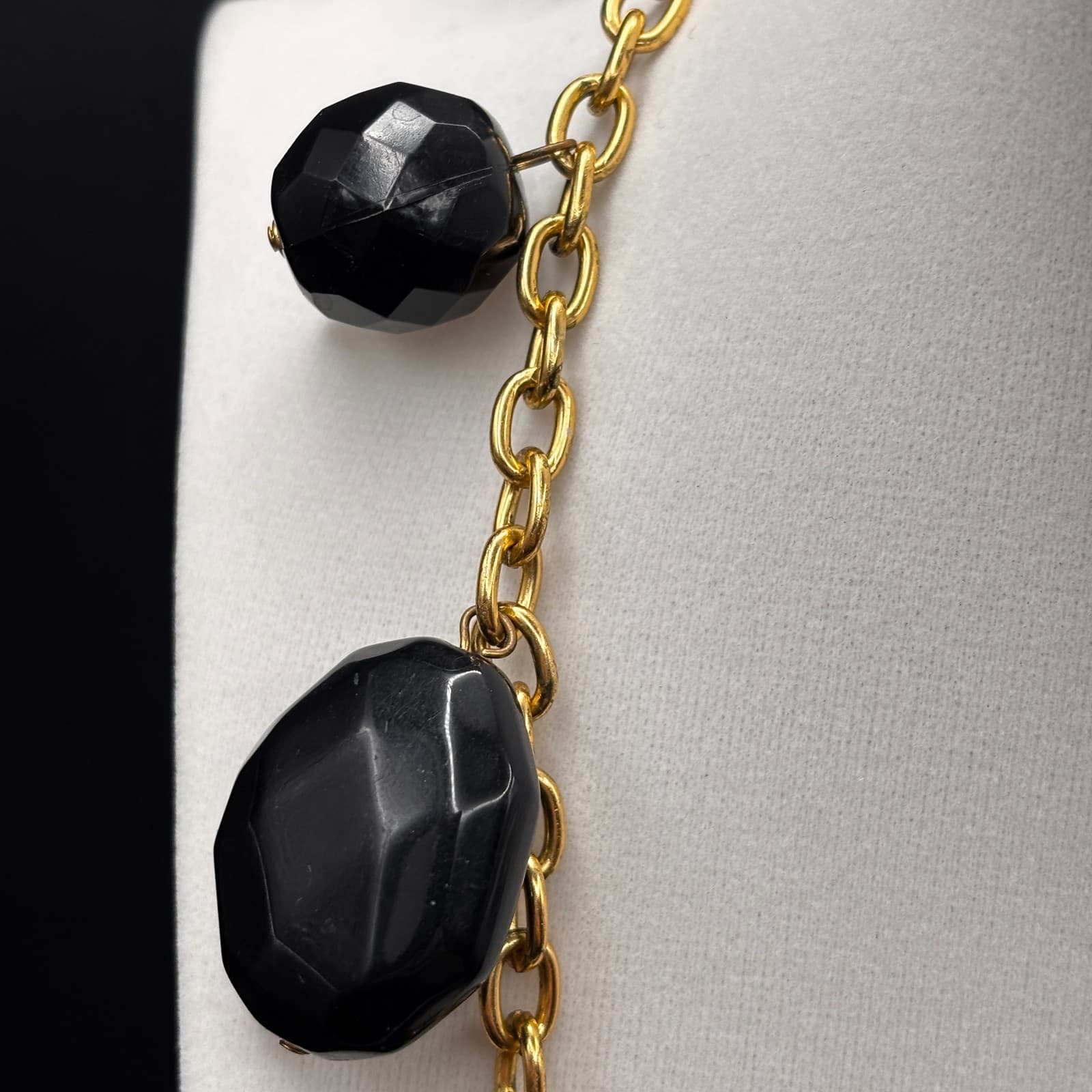 Vintage Gold Tone Chain Black Faceted Bead Statement Necklace Over The Head - Thumbnail 4
