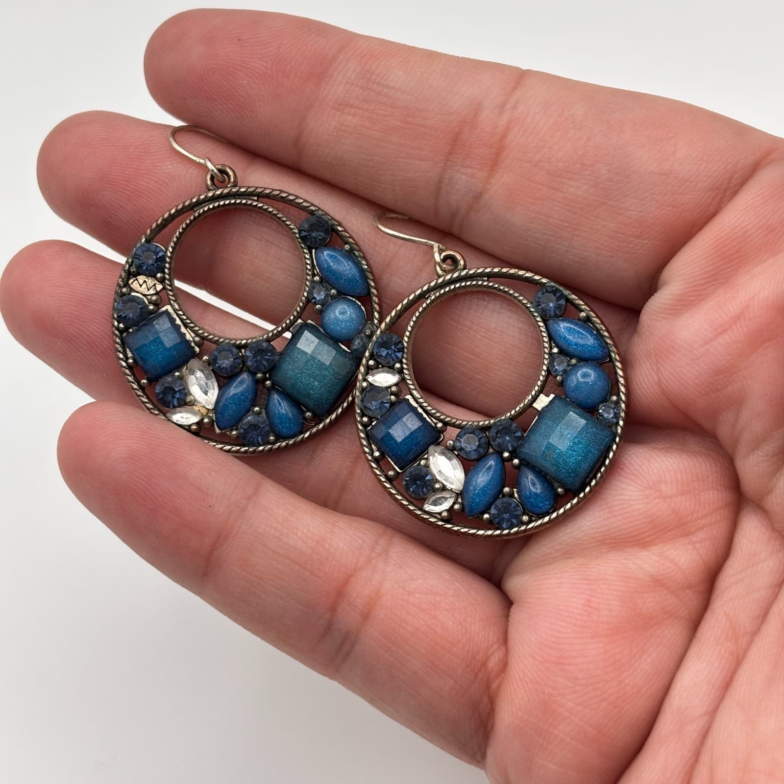 Vintage 90s Bronze Tone Open Hoop Dangle Earrings Multi Blue Rhinestone Jewelry - Thumbnail 9