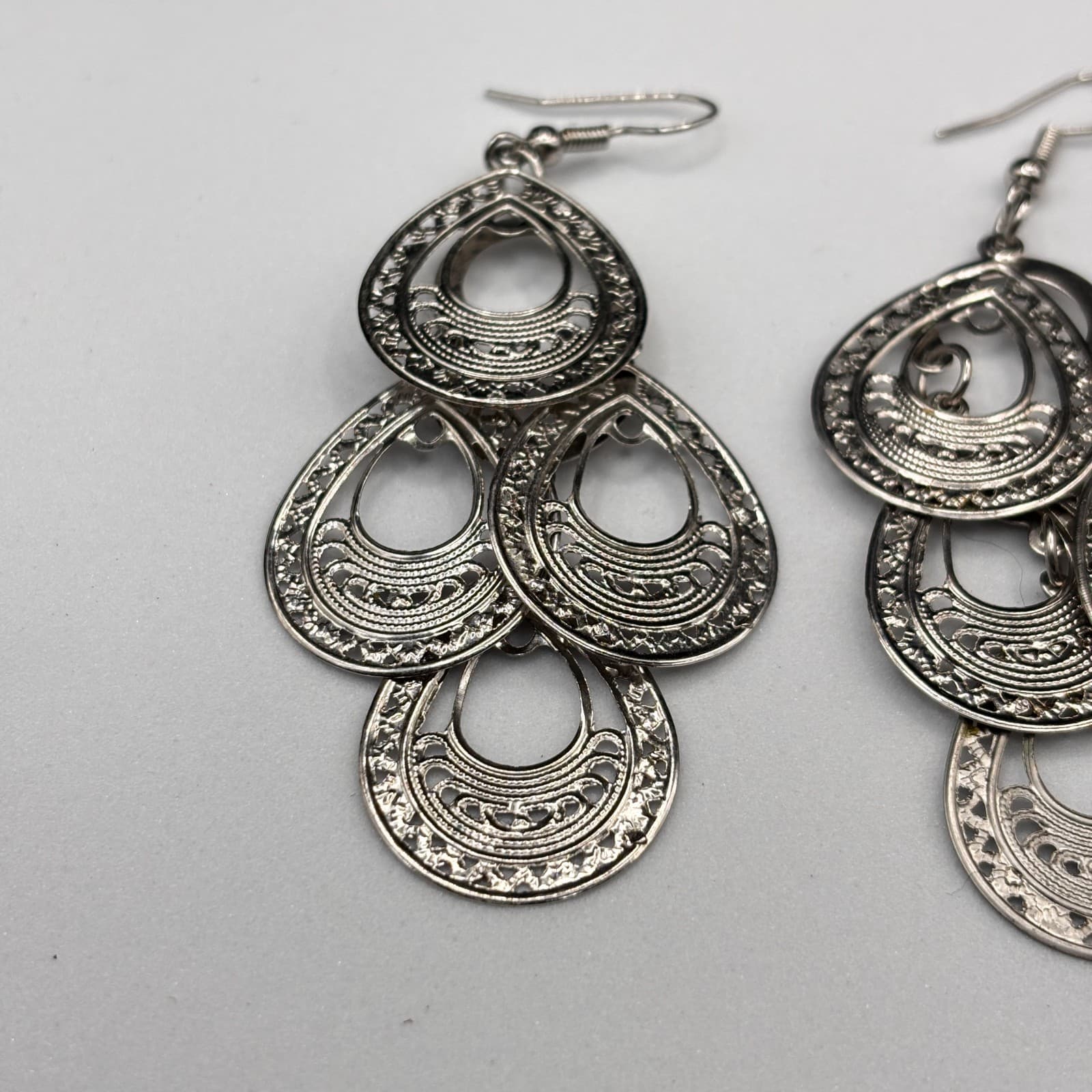 Vintage 90s Silver Tone Dangle Earrings Filigree Boho Women's Classic Jewelry - Thumbnail 3