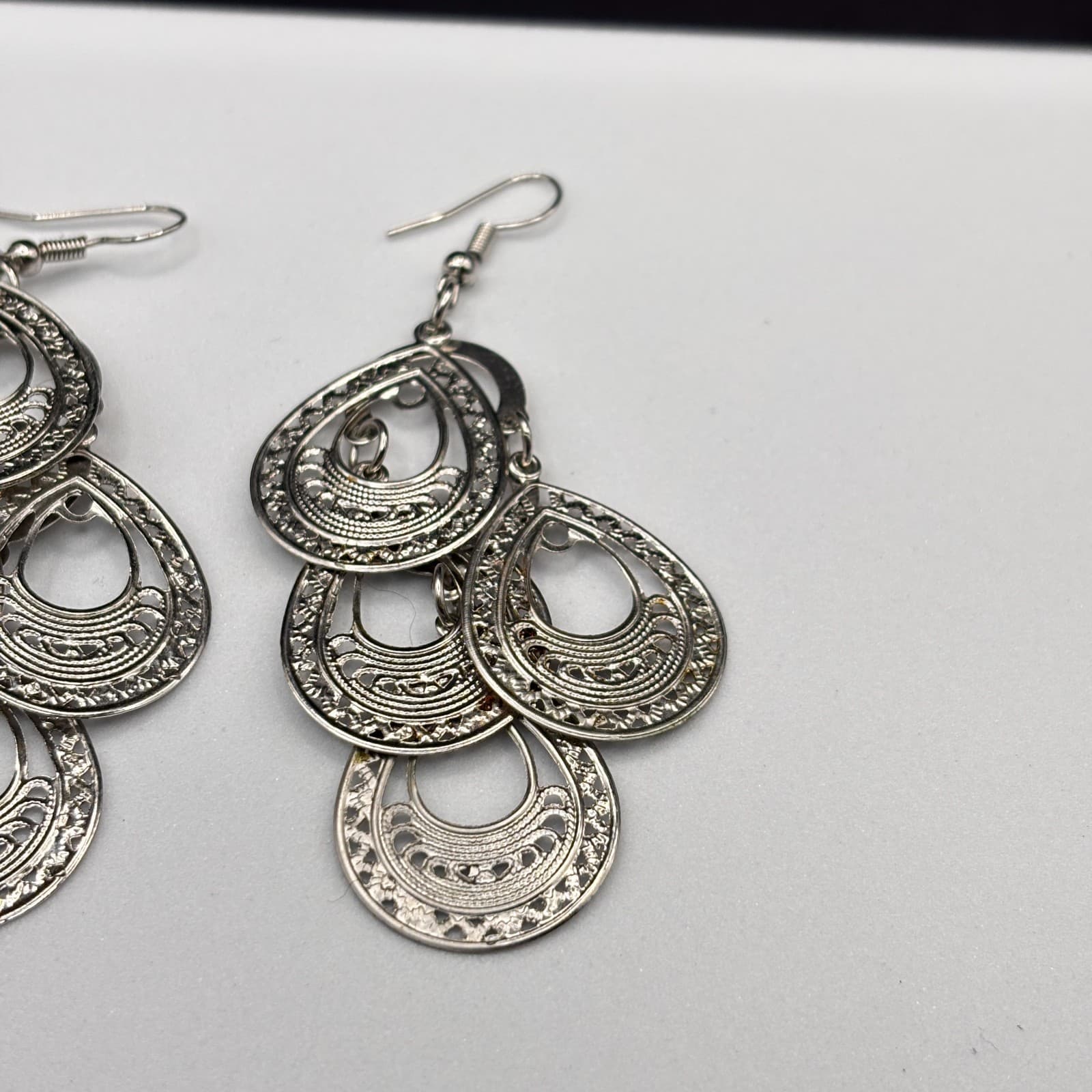 Vintage 90s Silver Tone Dangle Earrings Filigree Boho Women's Classic Jewelry - Thumbnail 2
