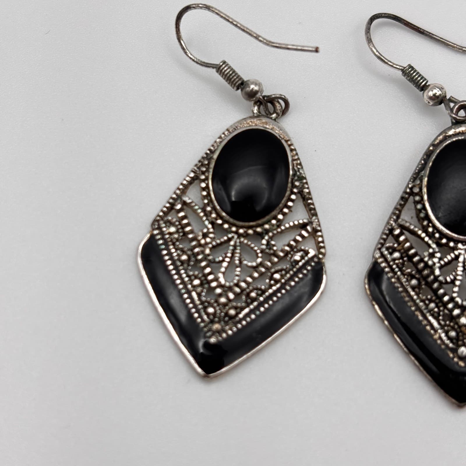 Vintage Y2K Silver Tone Black Enamel Drop Women's Dangle Earrings Filigree Boho - Thumbnail 3