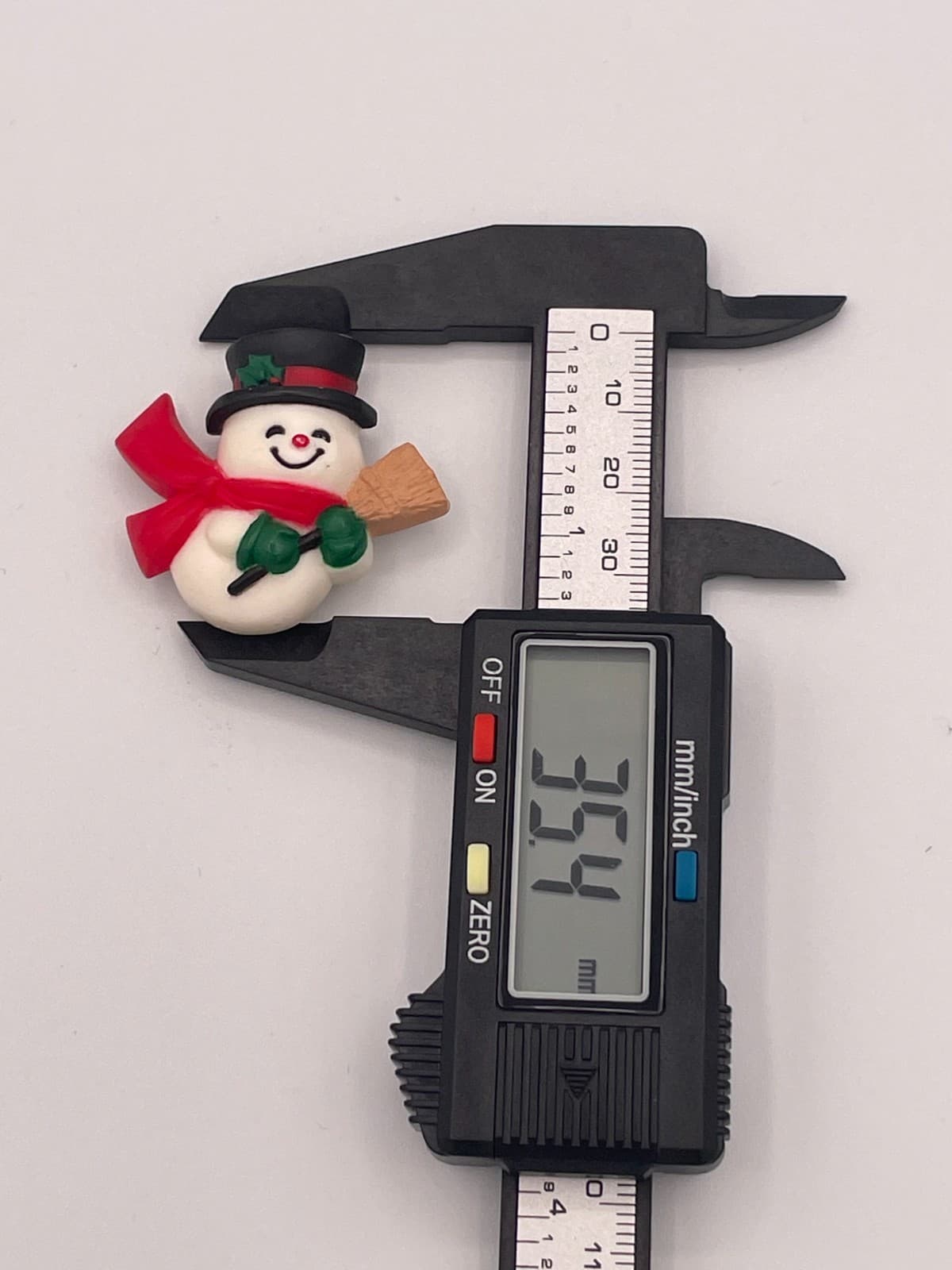 Vintage Hallmark Cards Snowman Christmas Brooch Pin Red Scarf Acrylic - Thumbnail 7