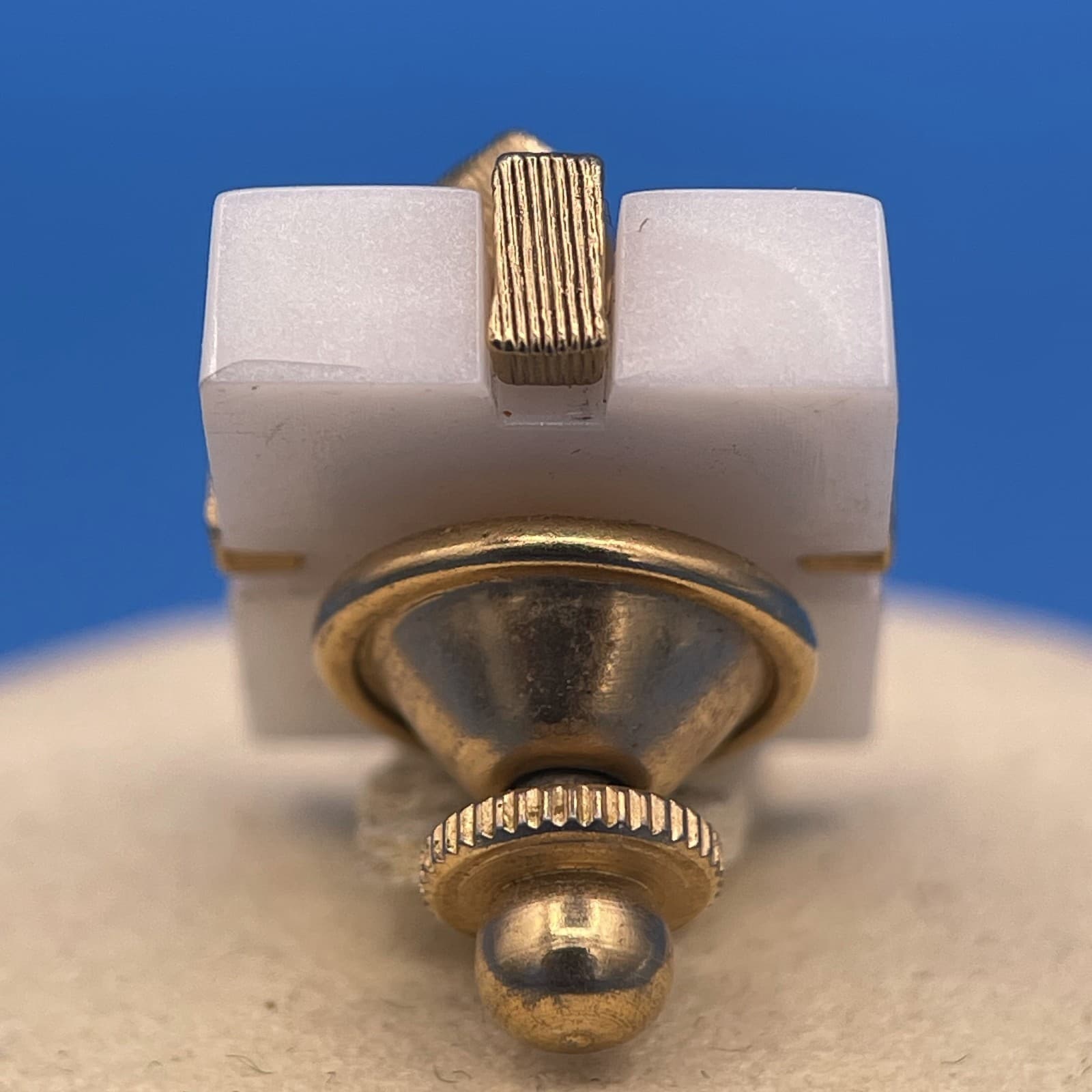 Vintage VTG Gold Tone Tie Tack Stick Pin White Onyx Gift Box Bow Minimalist - Thumbnail 5