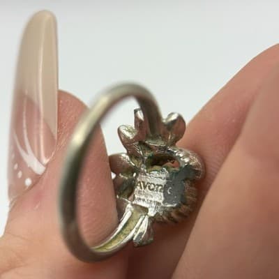 Vintage AVON Faux Pearl White Rhinestone Ring Silver Tone Statement Jewelry 7 - Thumbnail 3