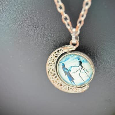 Vintage Jack and Sally Nightmare Before Christmas Moon Pendant Charm Crescent - Thumbnail 3