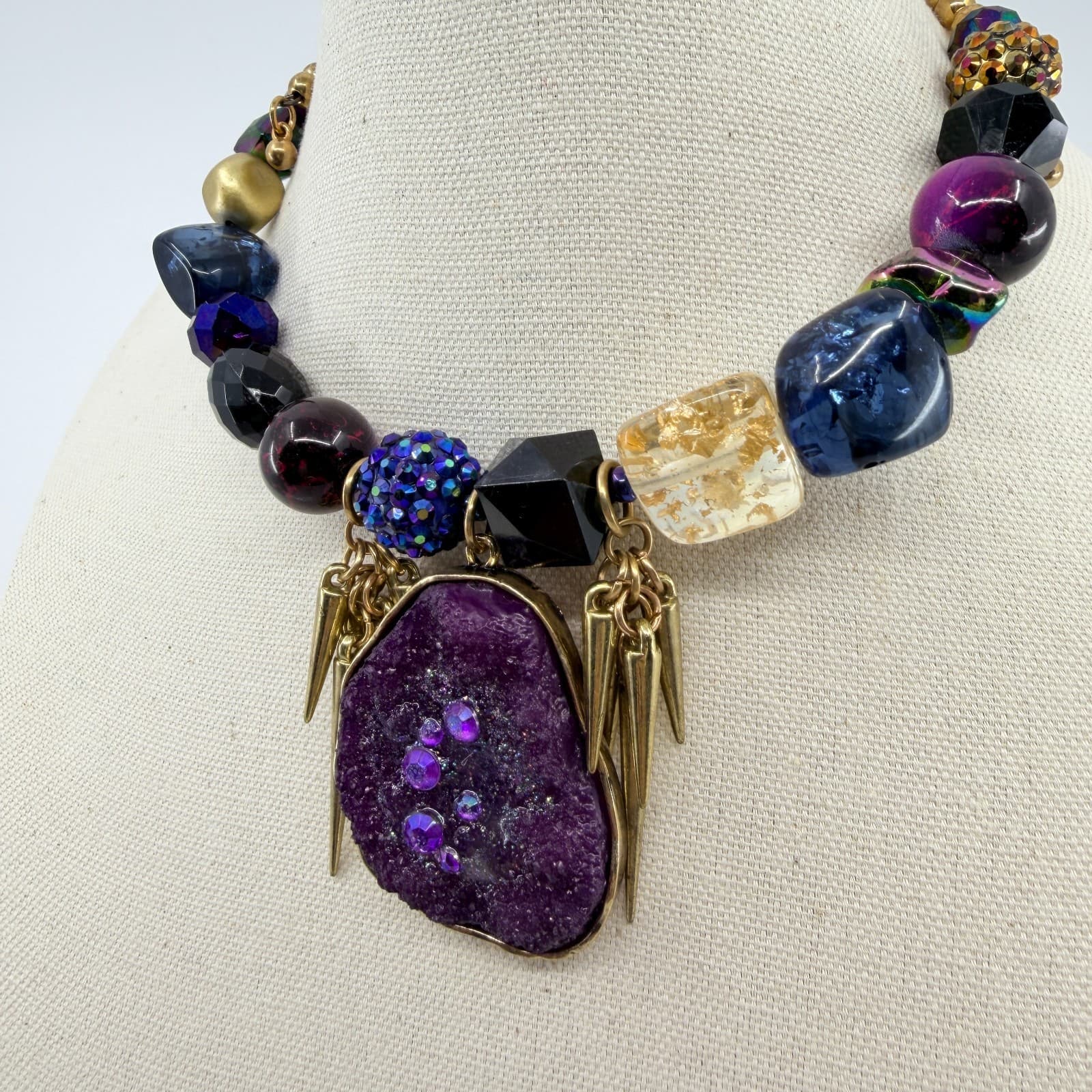 Vintage Chunky Purple FAUX Druzy Geode Pendant Necklace Gold Tone Spikes Bold - Thumbnail 5