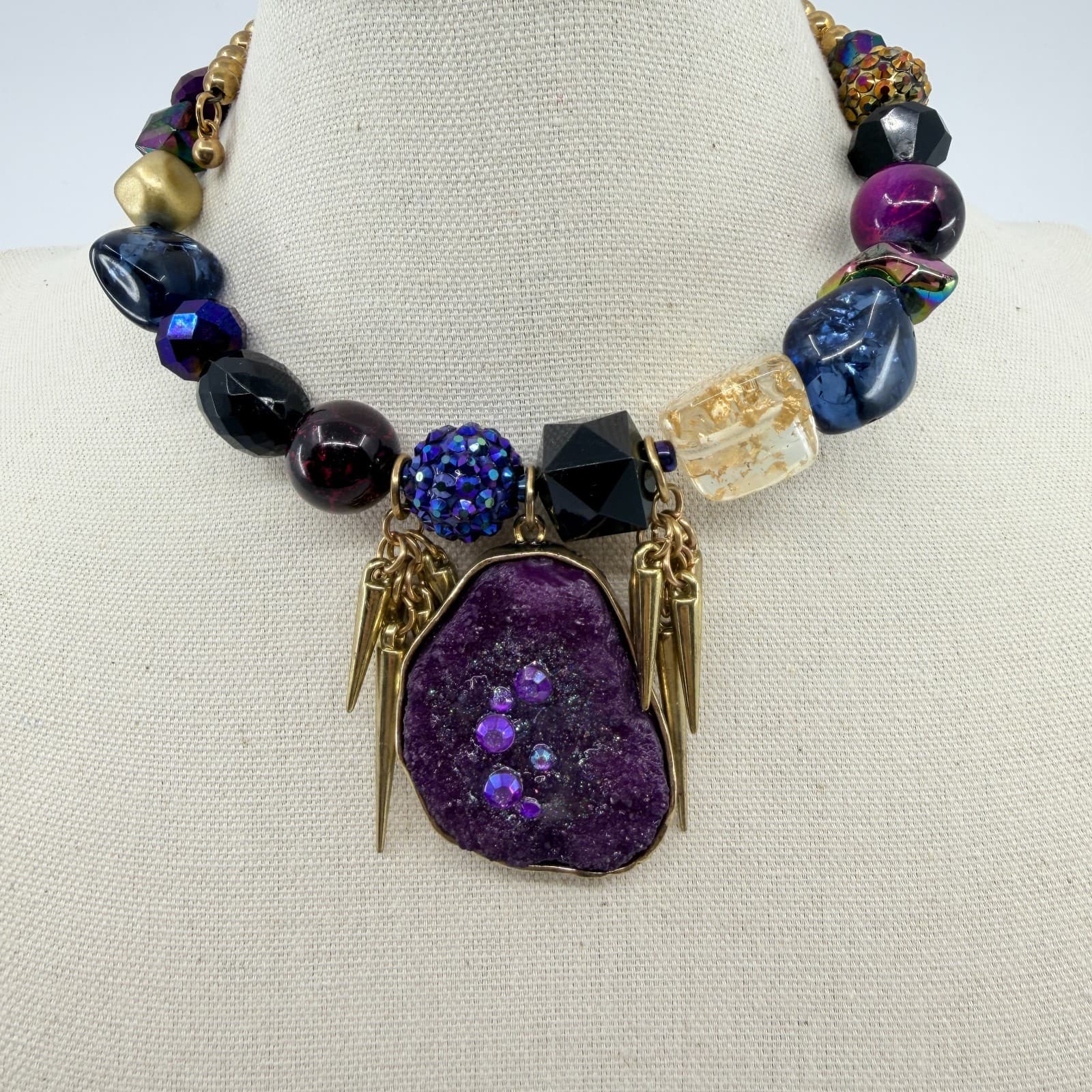 Vintage Chunky Purple FAUX Druzy Geode Pendant Necklace Gold Tone Spikes Bold - Thumbnail 2