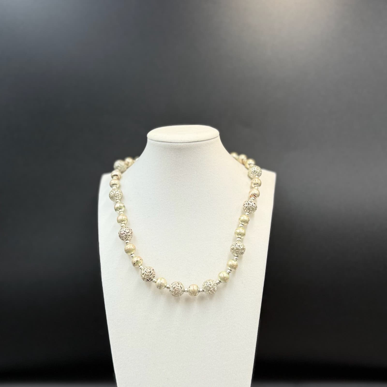 Vintage VTG Silver Tone Beaded Necklace Frosted Matte Openwork Sphere Beads