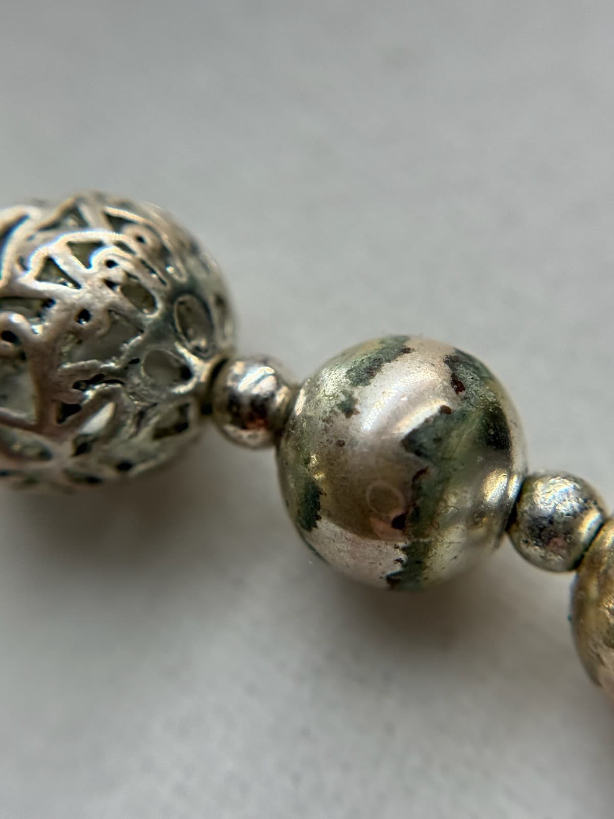 Vintage VTG Silver Tone Beaded Necklace Frosted Matte Openwork Sphere Beads - Thumbnail 17