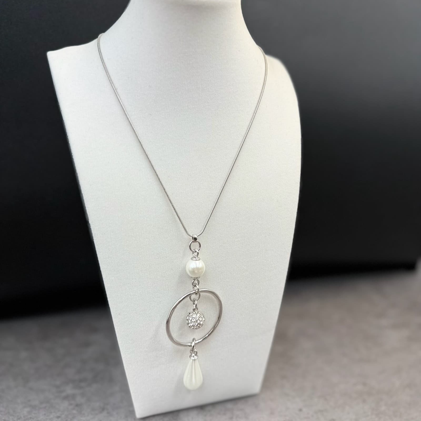 Vintage VTG Silver Tone Nacklace Open Ring Pendent Faux Pearls Rhinestone Snake - Thumbnail 7