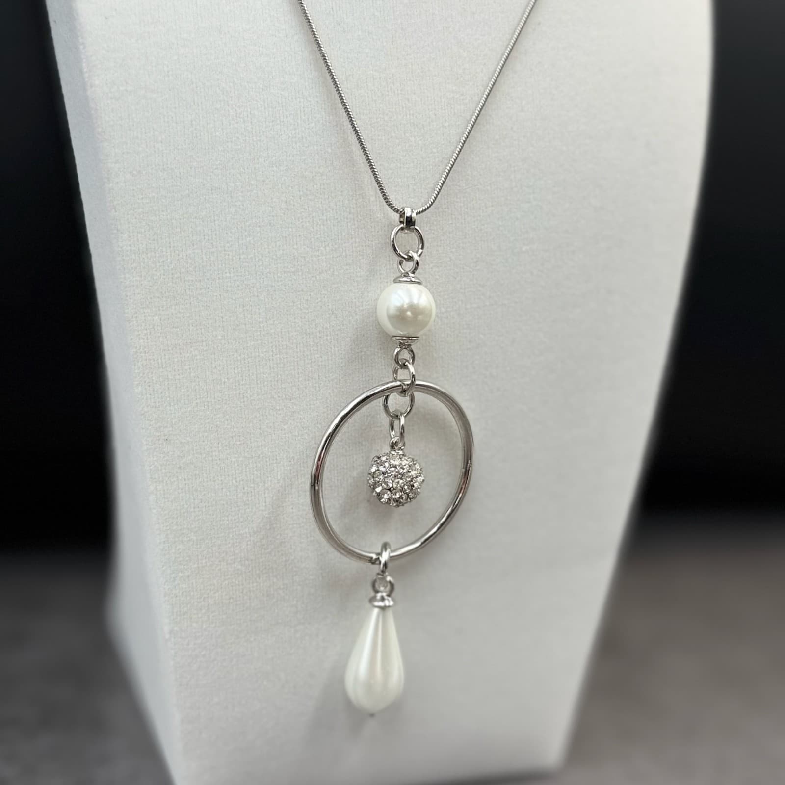 Vintage VTG Silver Tone Nacklace Open Ring Pendent Faux Pearls Rhinestone Snake - Thumbnail 6