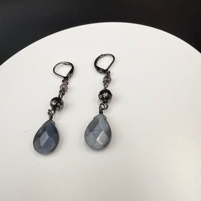 Vintage Faceted Gray Modern Classic Leverback Beaded Teardrop Dangle Earrings - Thumbnail 7