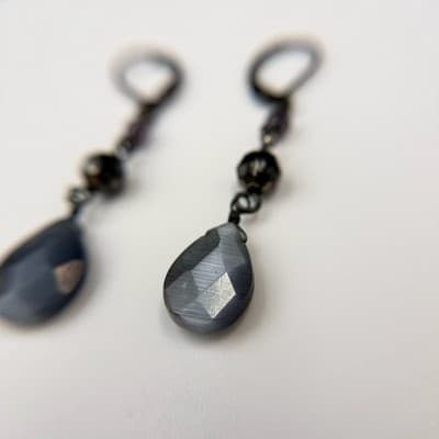 Vintage Faceted Gray Modern Classic Leverback Beaded Teardrop Dangle Earrings - Thumbnail 11