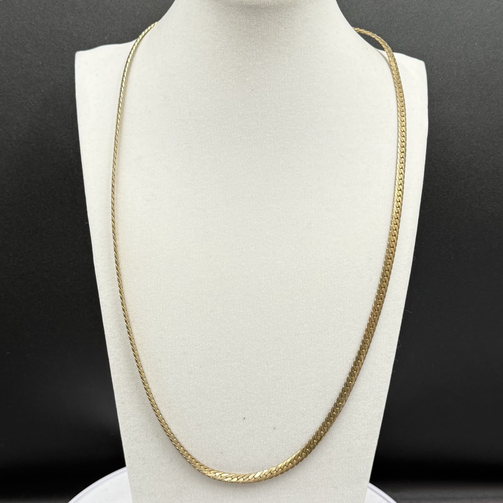 Vintage Gold Tone Herringbone Chain Necklace Sleek Minimalist Classic