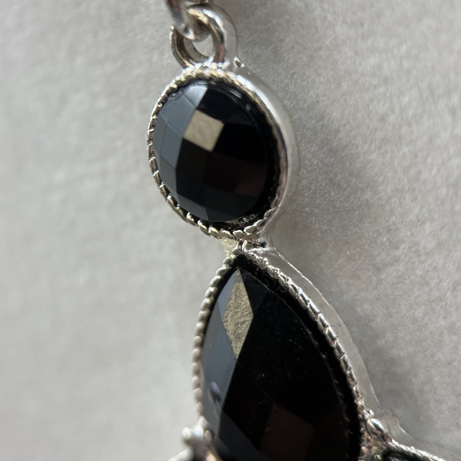Vintage Silver Black Teardrop Pendant Necklace w/ Chain Tassel Glam - Thumbnail 6
