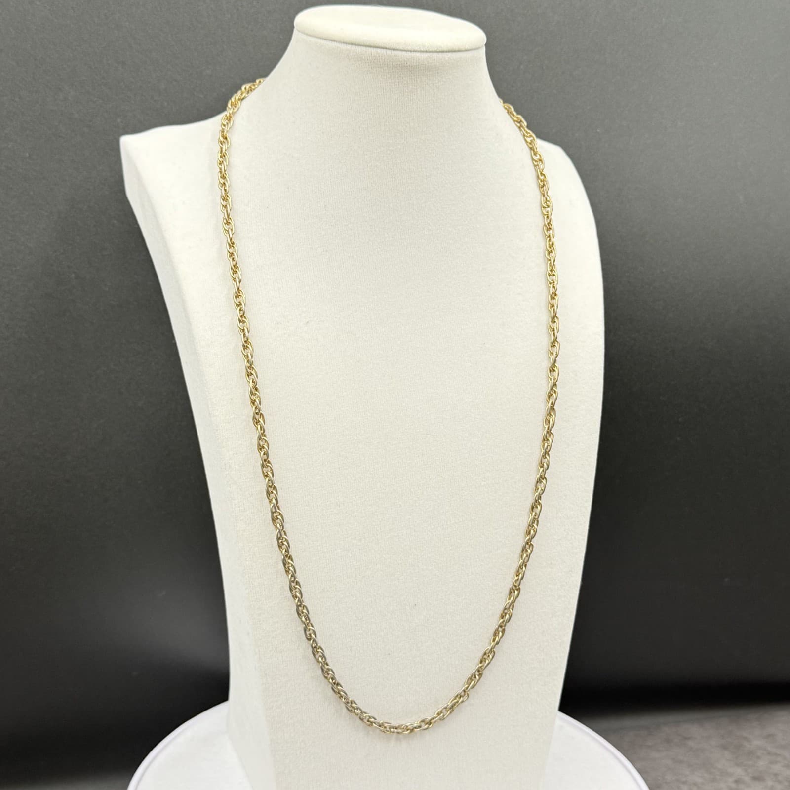 Vintage Gold-Tone Rope Chain Necklace Classic Unisex Layering Piece - Thumbnail 4