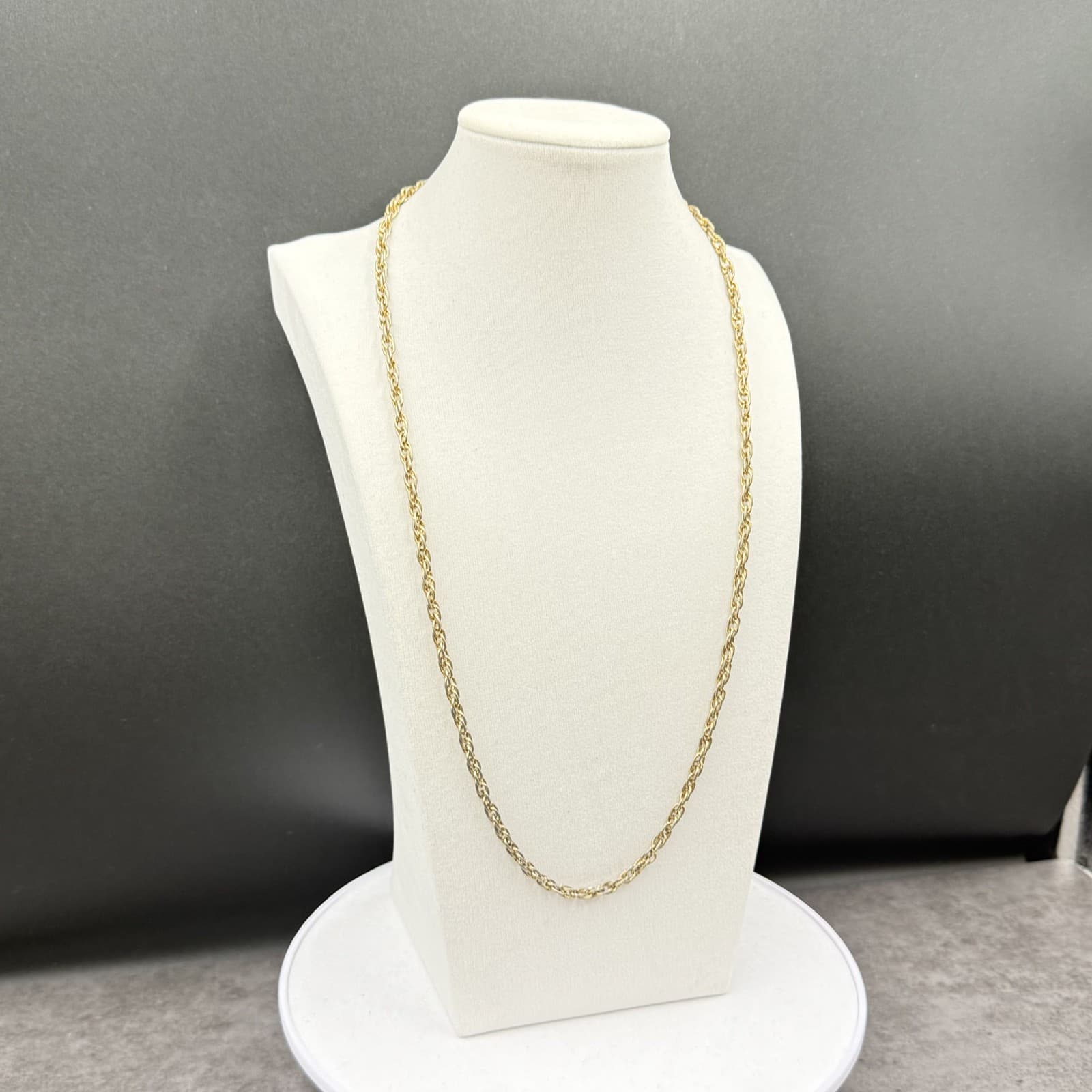 Vintage Gold-Tone Rope Chain Necklace Classic Unisex Layering Piece - Thumbnail 3