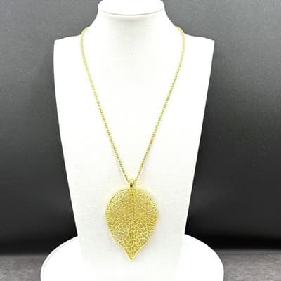 VTG Gold Leaf Filigree Pendant Necklace Boho Statement Chain Y2K Style