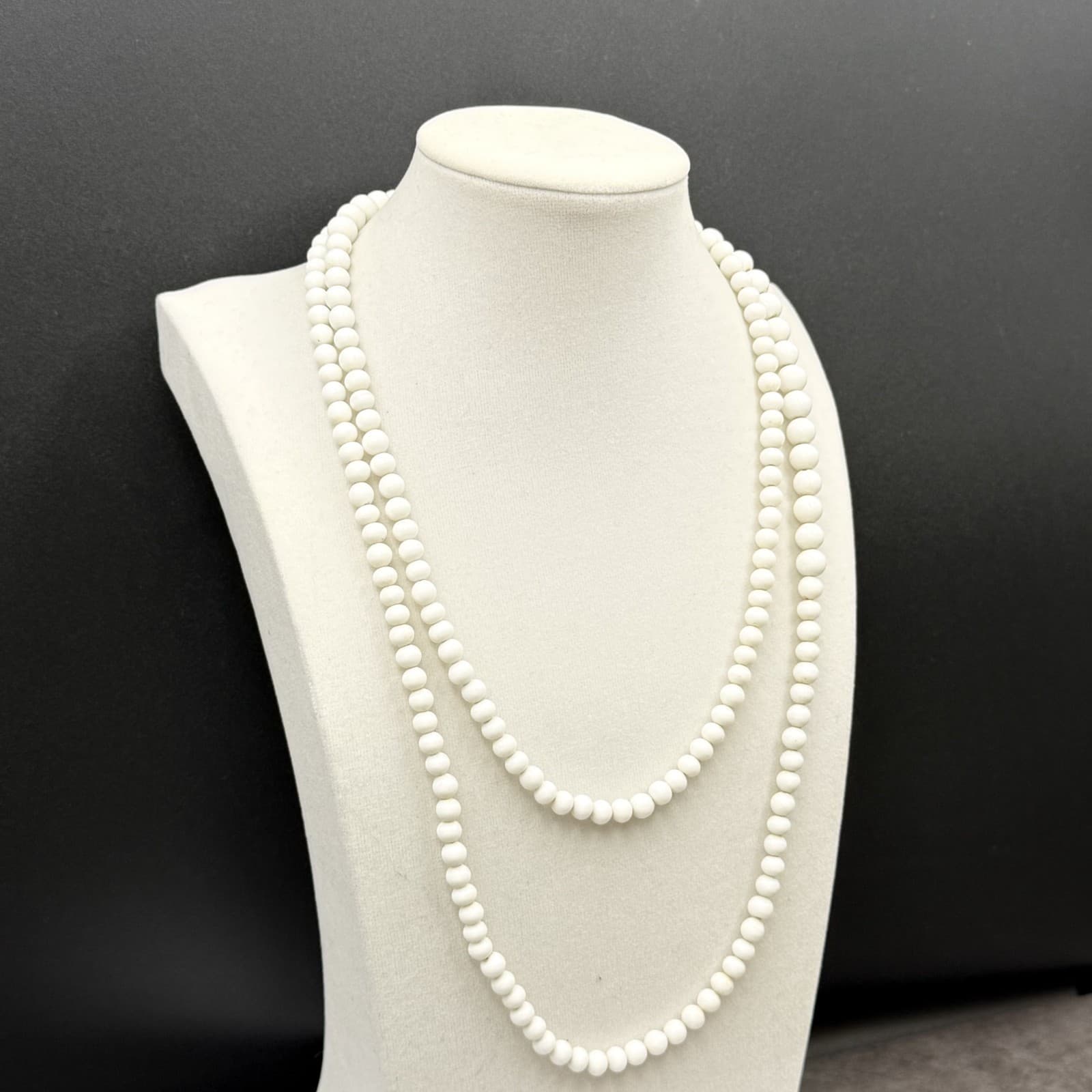 Vintage White Beaded Long Strand Necklace Minimalist Layering Piece - Thumbnail 5