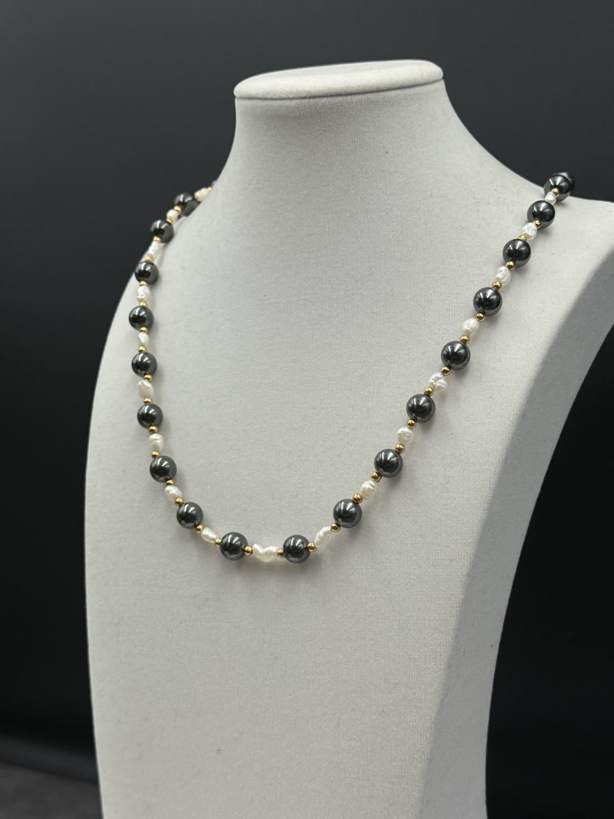 Vintage Black Hematite-Style & Pearl Bead Necklace Gold Accent Classic - Thumbnail 3