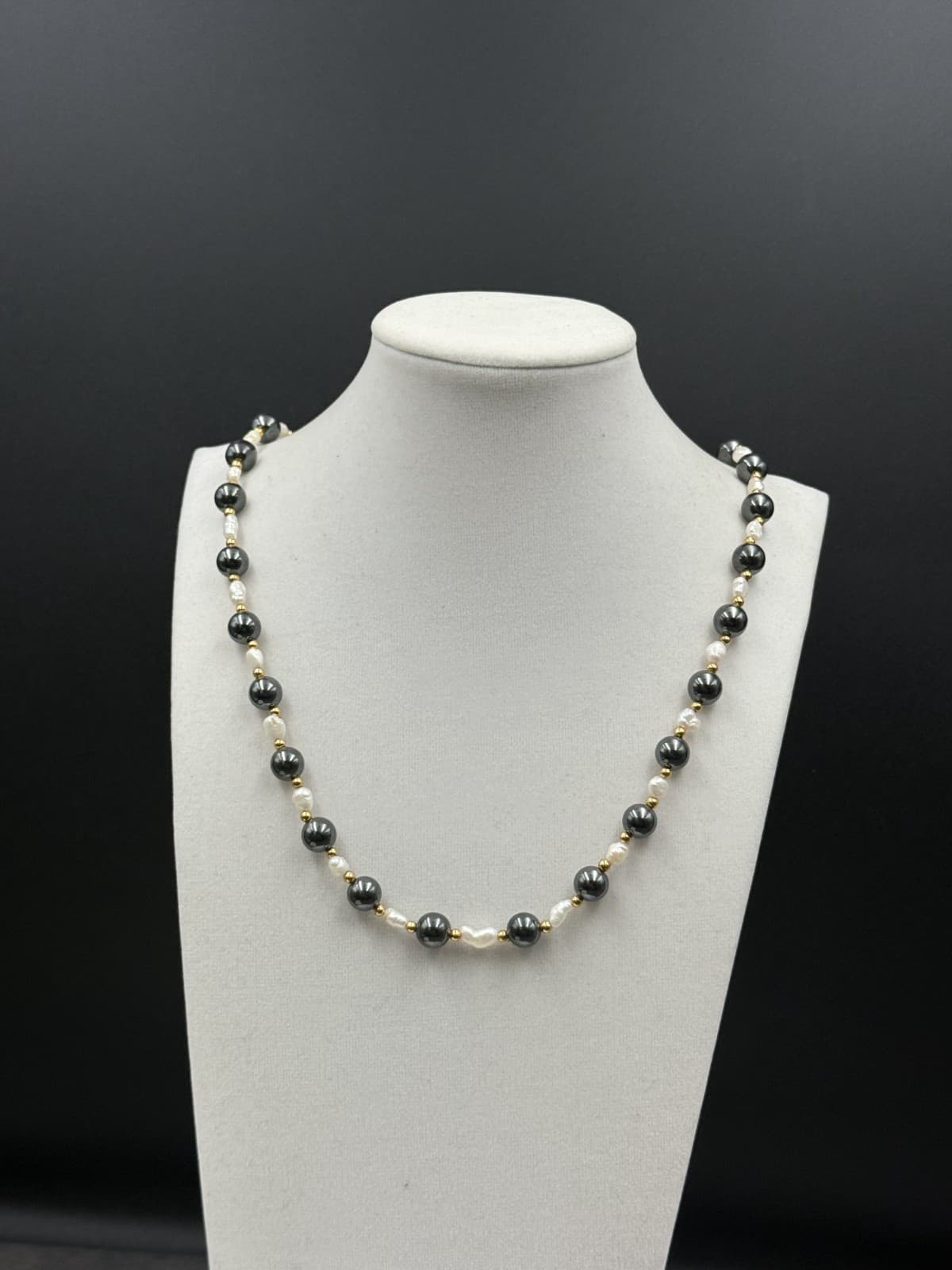 Vintage Black Hematite-Style & Pearl Bead Necklace Gold Accent Classic - Thumbnail 4