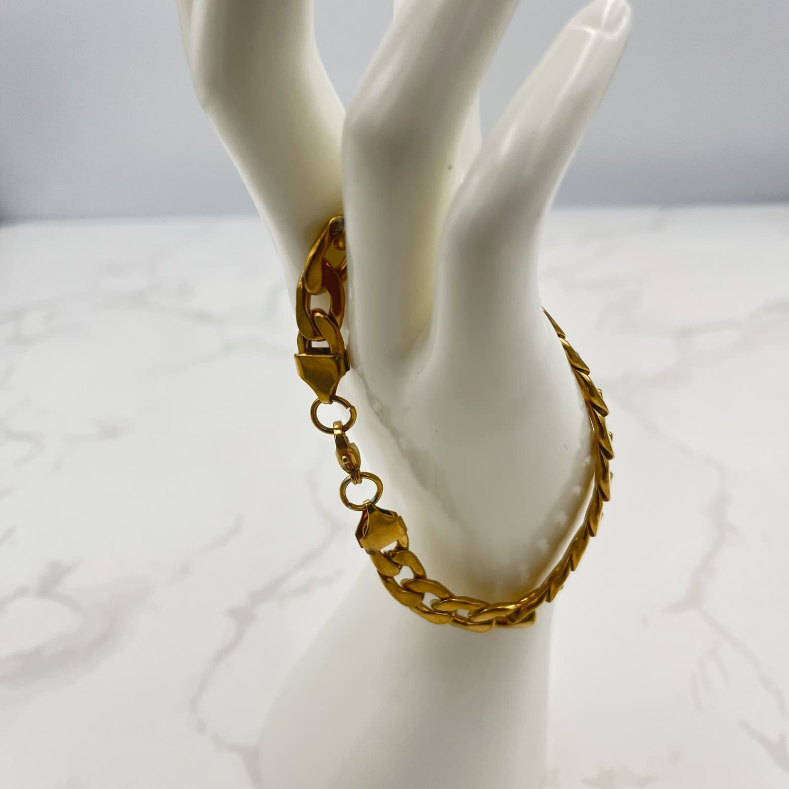 Vintage Gold-Tone Chain Link Bracelet Lobster Clasp Y2K Chunky Style