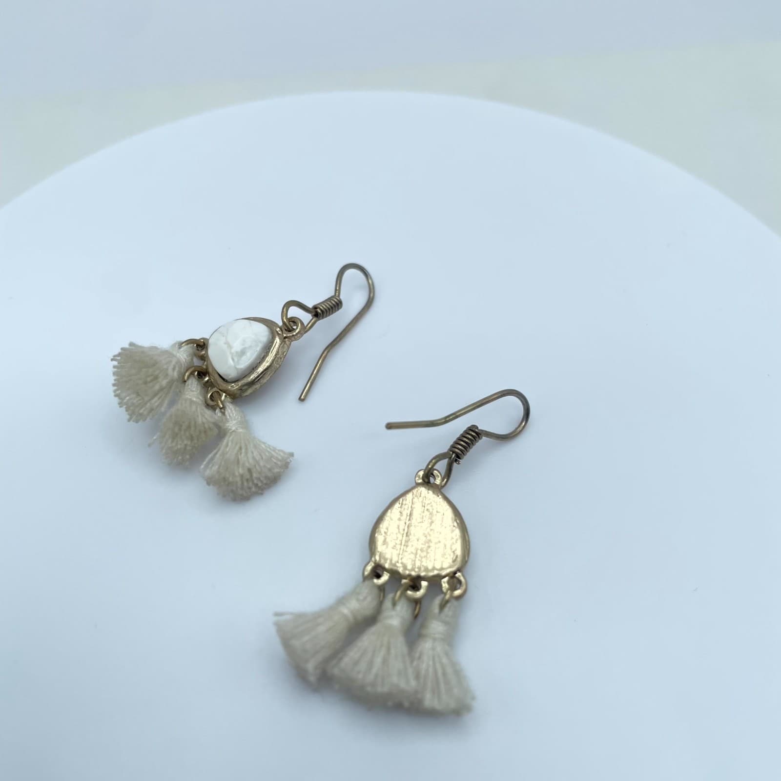 Boho-Chic Western Gold-Tone Howlite Center Tassel Dangle French Hook Earrings - Thumbnail 2