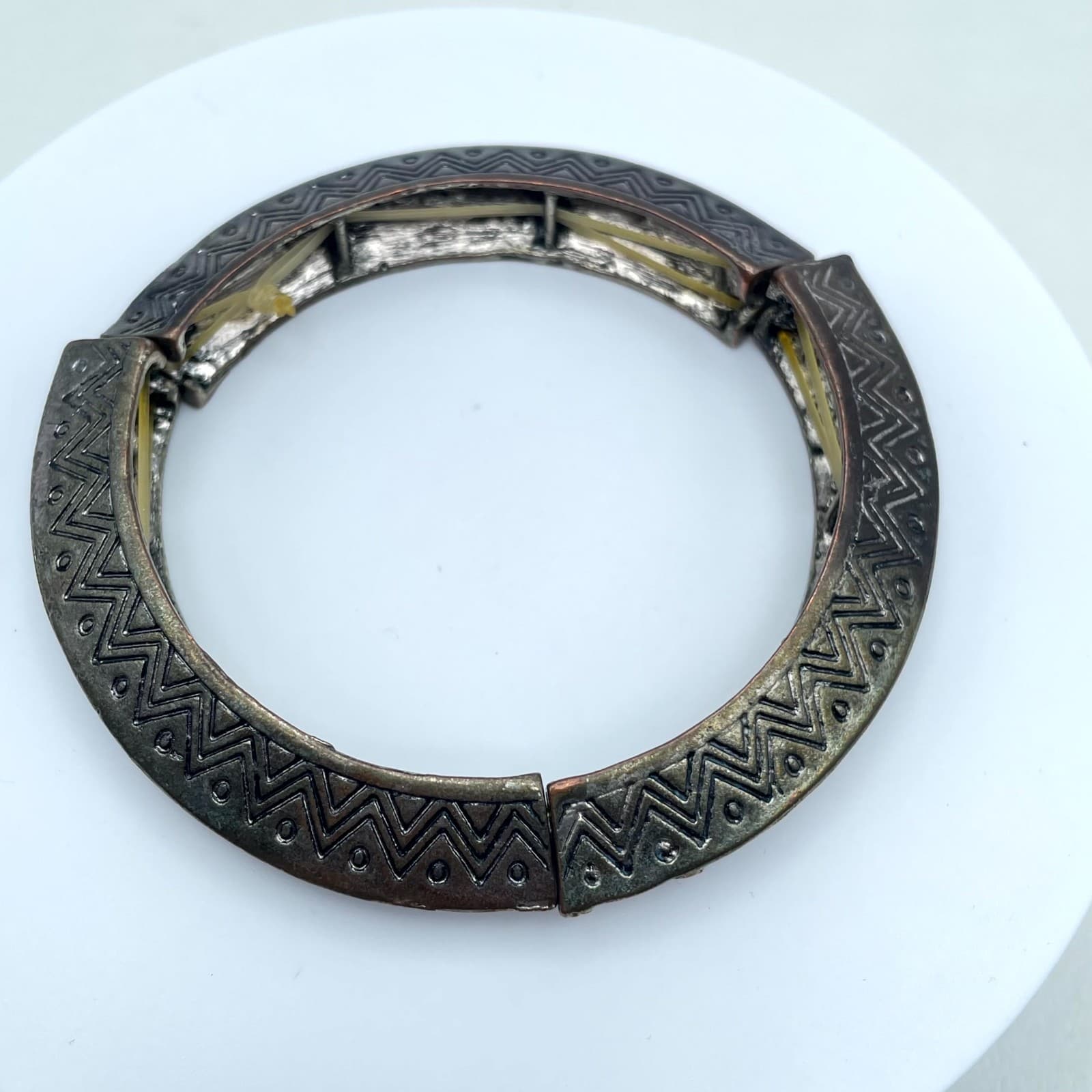 Antique Bronze-Tone Tribal Bohemian Chevron Engraved Segmented Stretch Bangle - Thumbnail 2