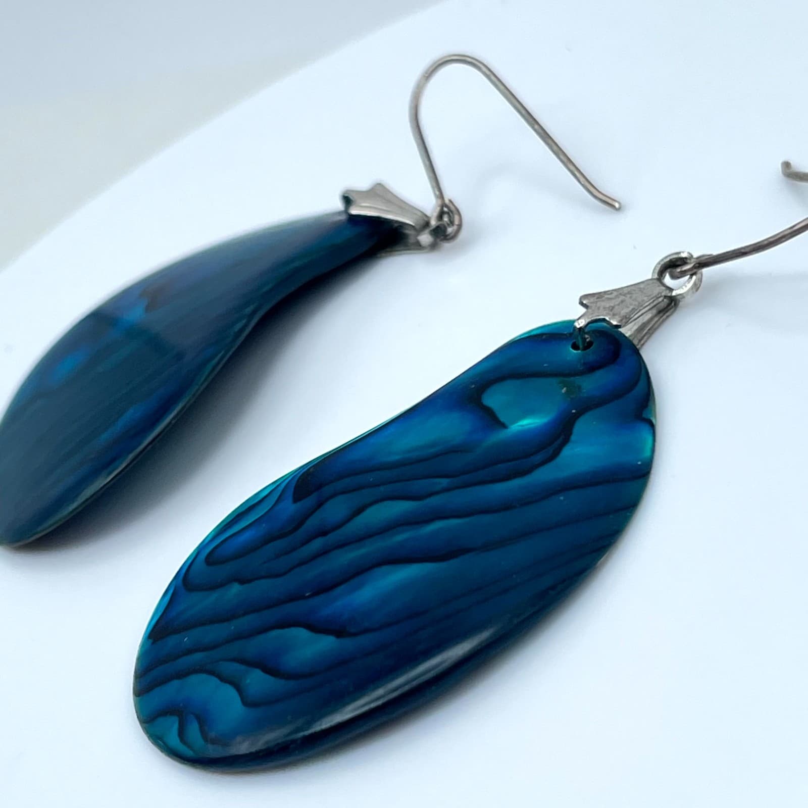 Bohemian Silver-Tone Green Iridescent Abalone Shell Teardrop Drop Hook Earrings - Thumbnail 6