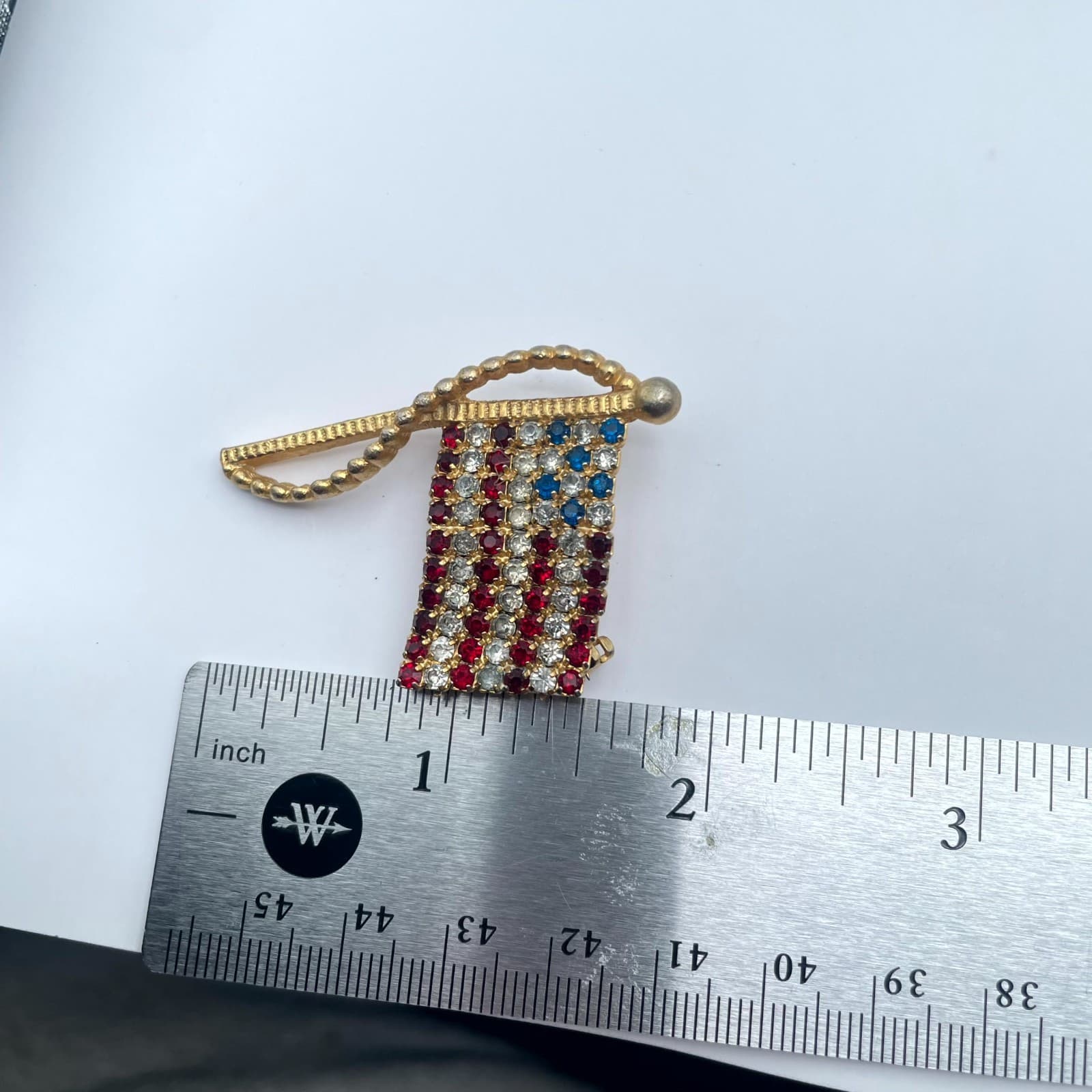 VTG Gold-Tone Patriotic Prong Faceted Rhinestone USA American Flag Brooch Pin - Thumbnail 2