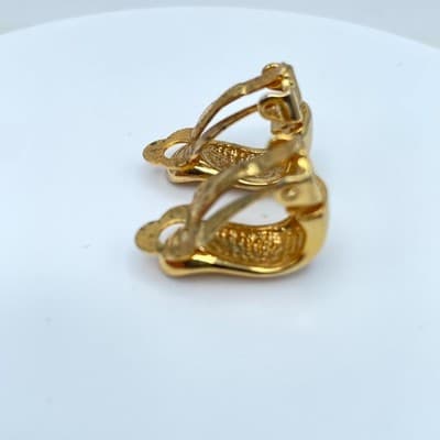 Vintage Gold-Tone Classic Fashion Hollow Pierced Ladies J-Hoop Clip-On Earrings - Thumbnail 5